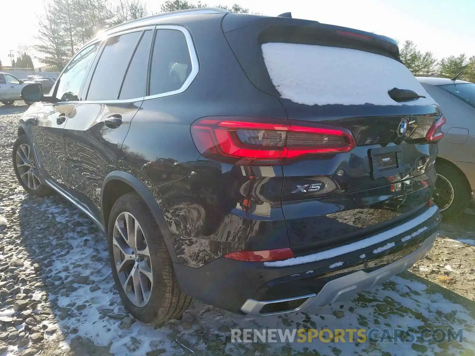 3 Photograph of a damaged car 5UXCR6C55KLL53105 BMW X5 XDRIVE4 2019