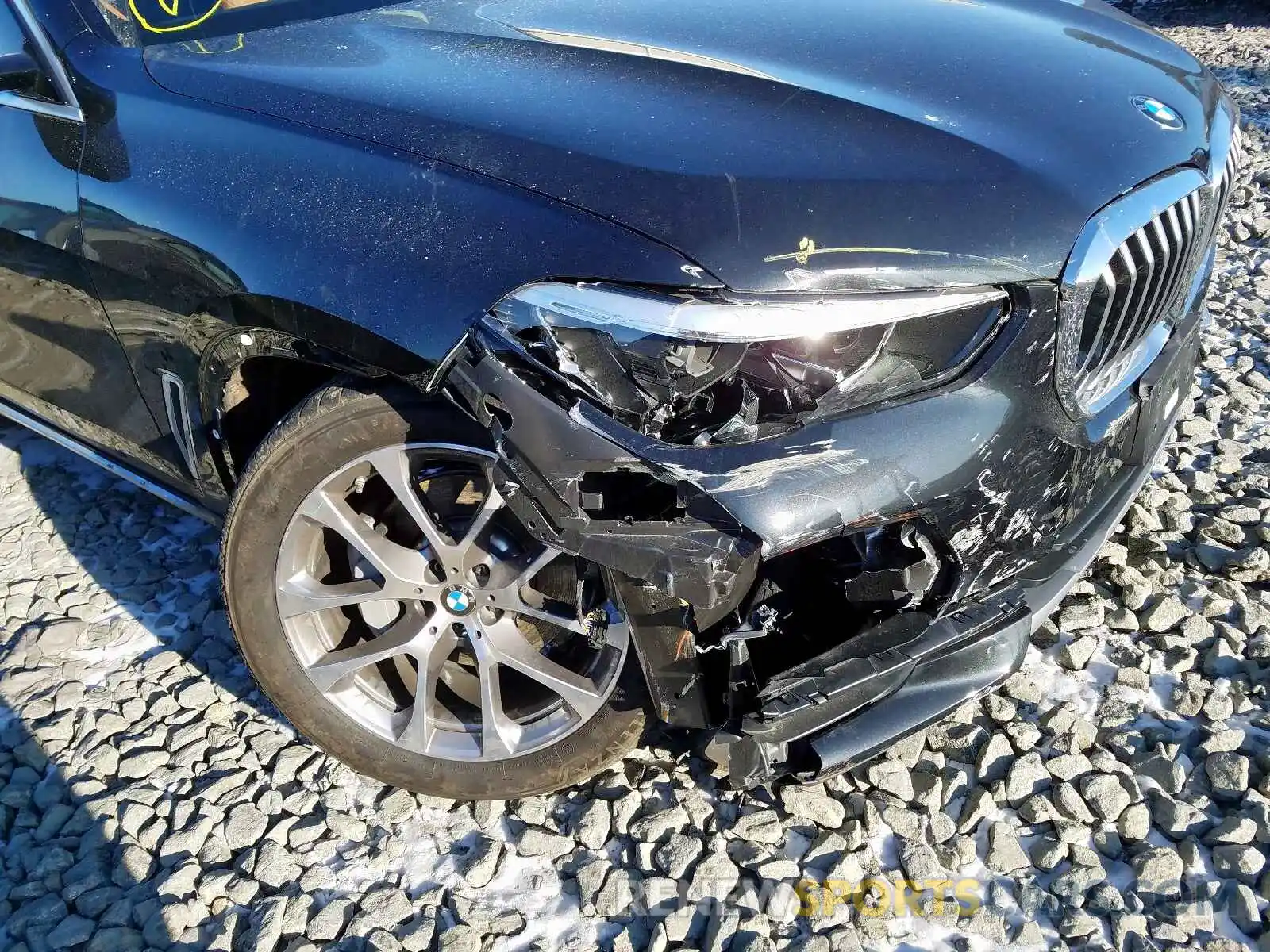 9 Photograph of a damaged car 5UXCR6C55KLL53105 BMW X5 XDRIVE4 2019