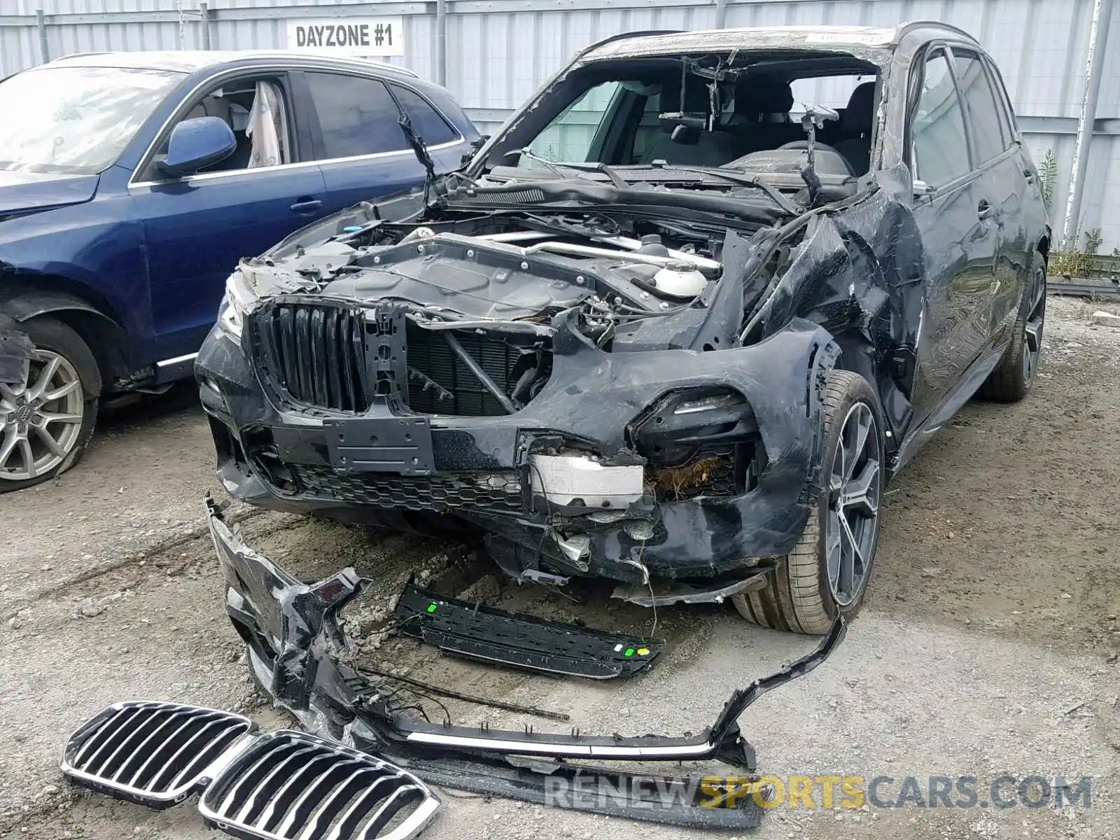 2 Фотография поврежденного автомобиля 5UXCR6C59KLK81096 BMW X5 XDRIVE4 2019