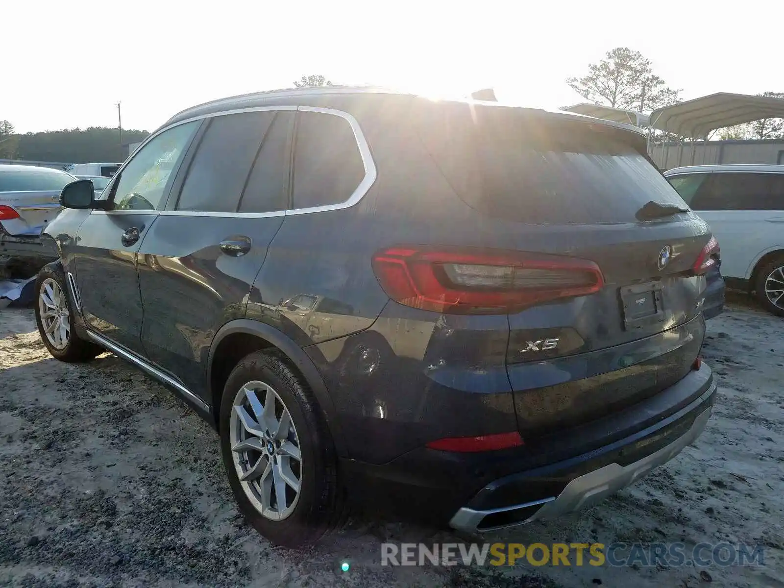 3 Photograph of a damaged car 5UXCR6C59KLL10855 BMW X5 XDRIVE4 2019