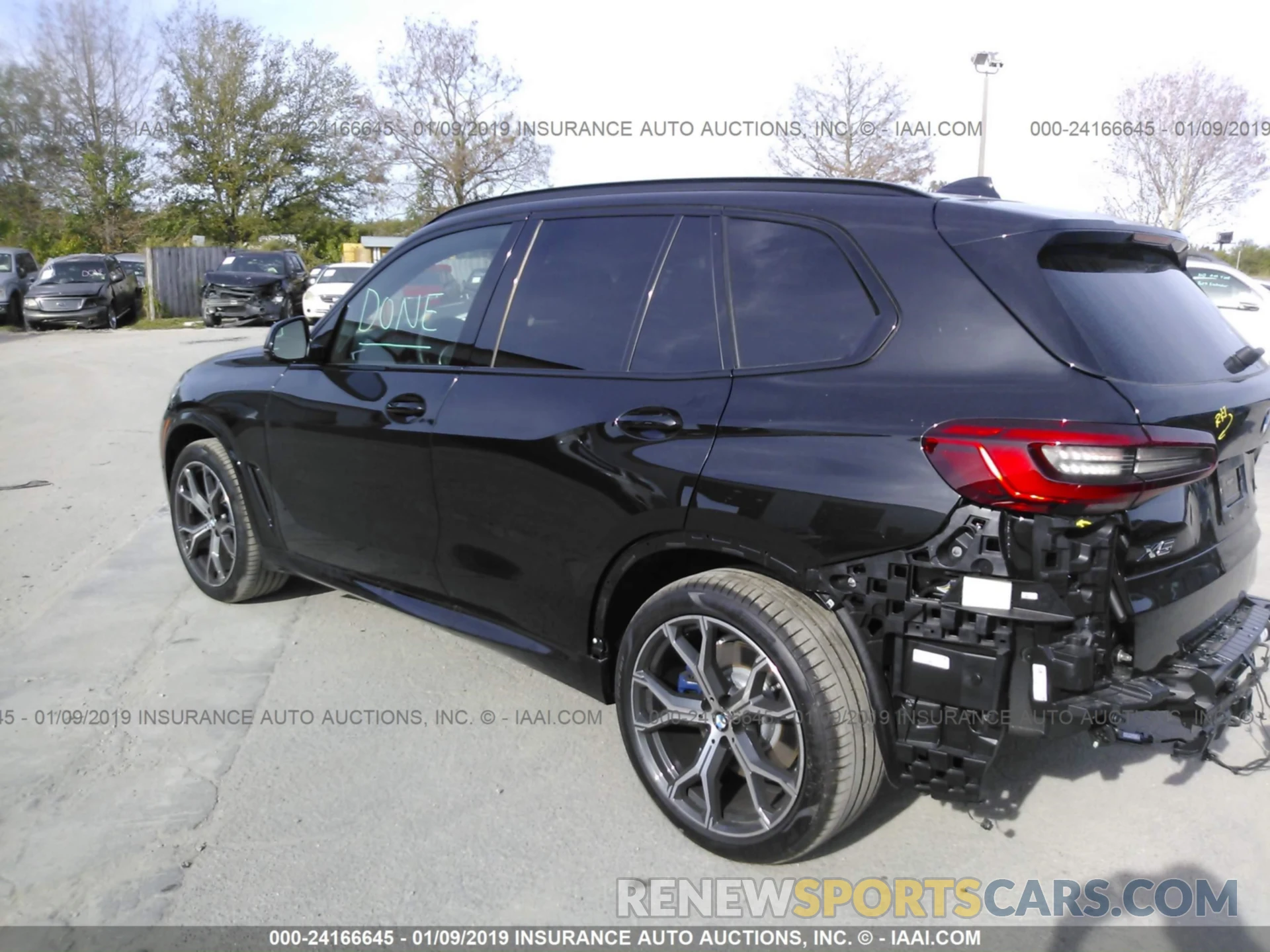 3 Photograph of a damaged car 5UXJU2C57KLN49447 BMW X6 2019