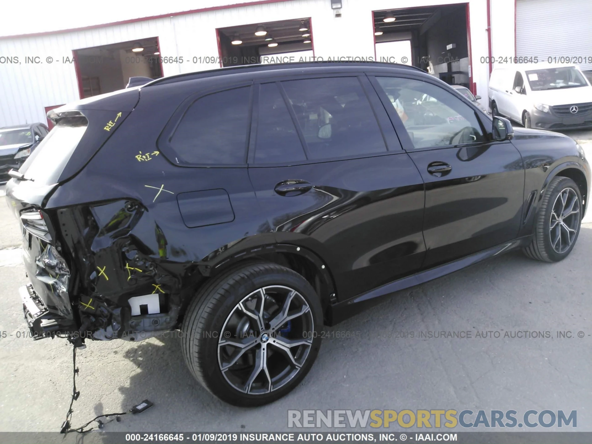 4 Photograph of a damaged car 5UXJU2C57KLN49447 BMW X6 2019