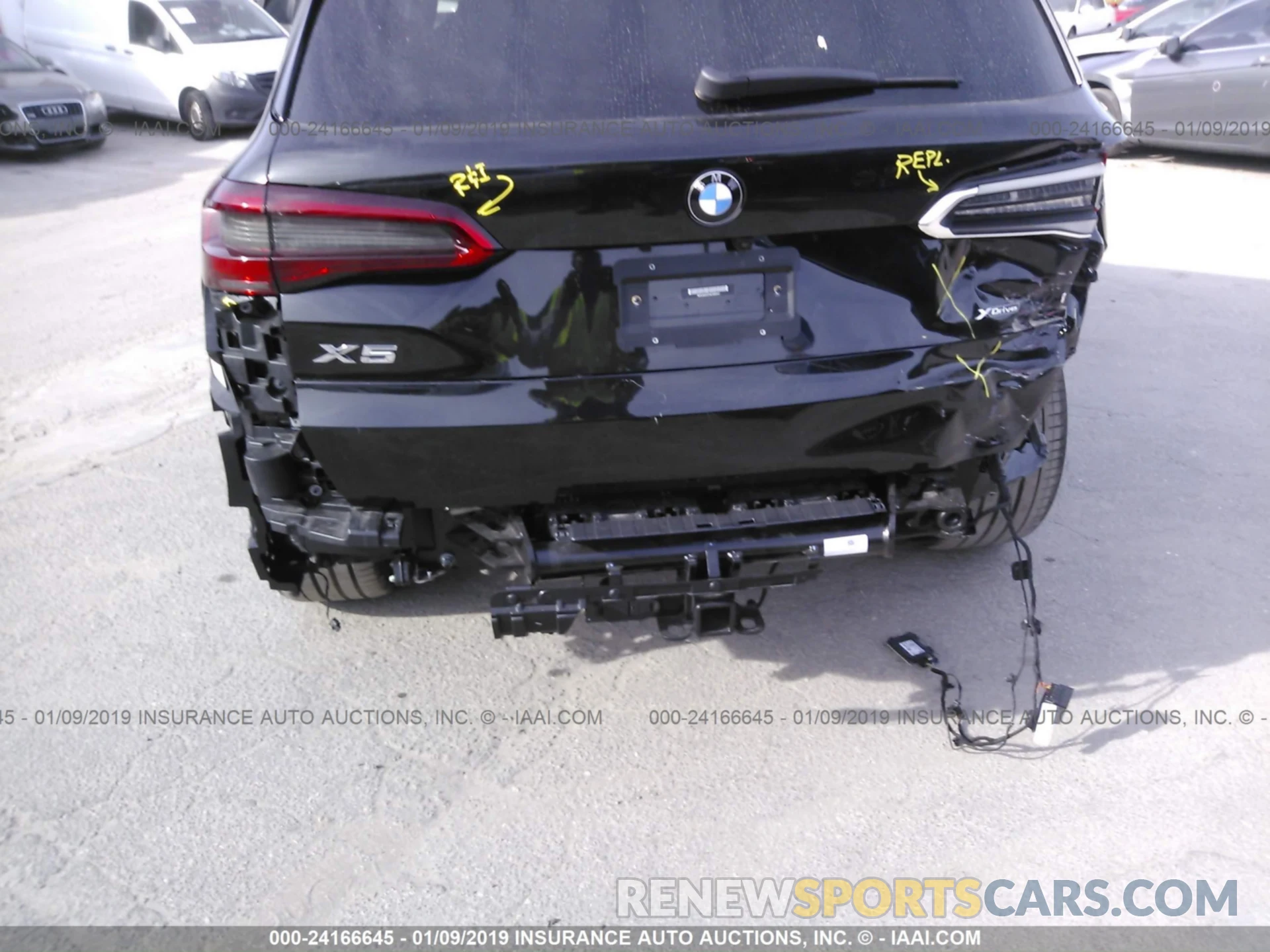 6 Photograph of a damaged car 5UXJU2C57KLN49447 BMW X6 2019