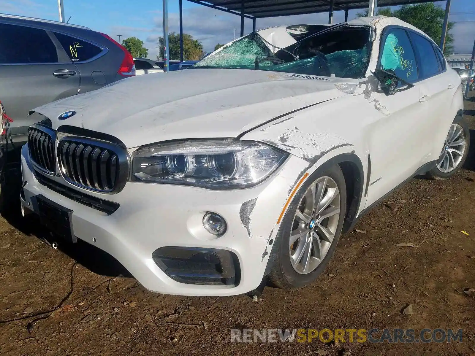 2 Photograph of a damaged car 5UXKU0C50K0S97633 BMW X6 2019