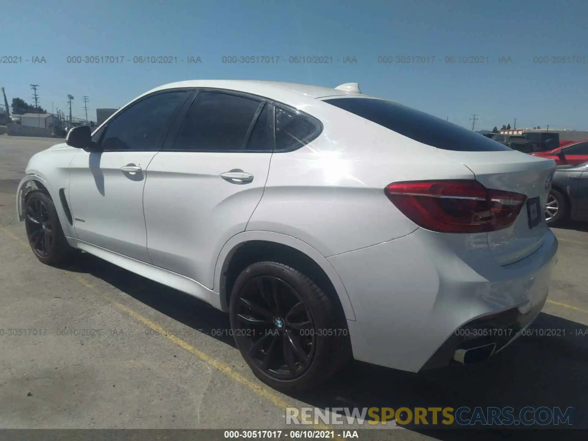 3 Photograph of a damaged car 5UXKU0C51K0H99585 BMW X6 2019