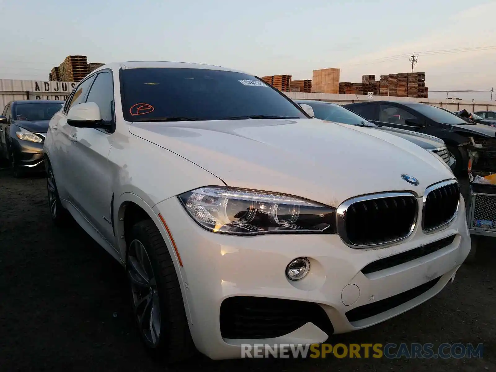 1 Фотография поврежденного автомобиля 5UXKU0C54K0H98866 BMW X6 2019