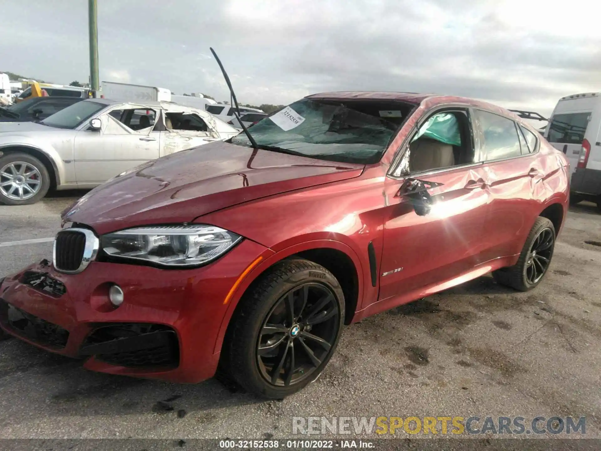 2 Photograph of a damaged car 5UXKU0C56K0G92709 BMW X6 2019