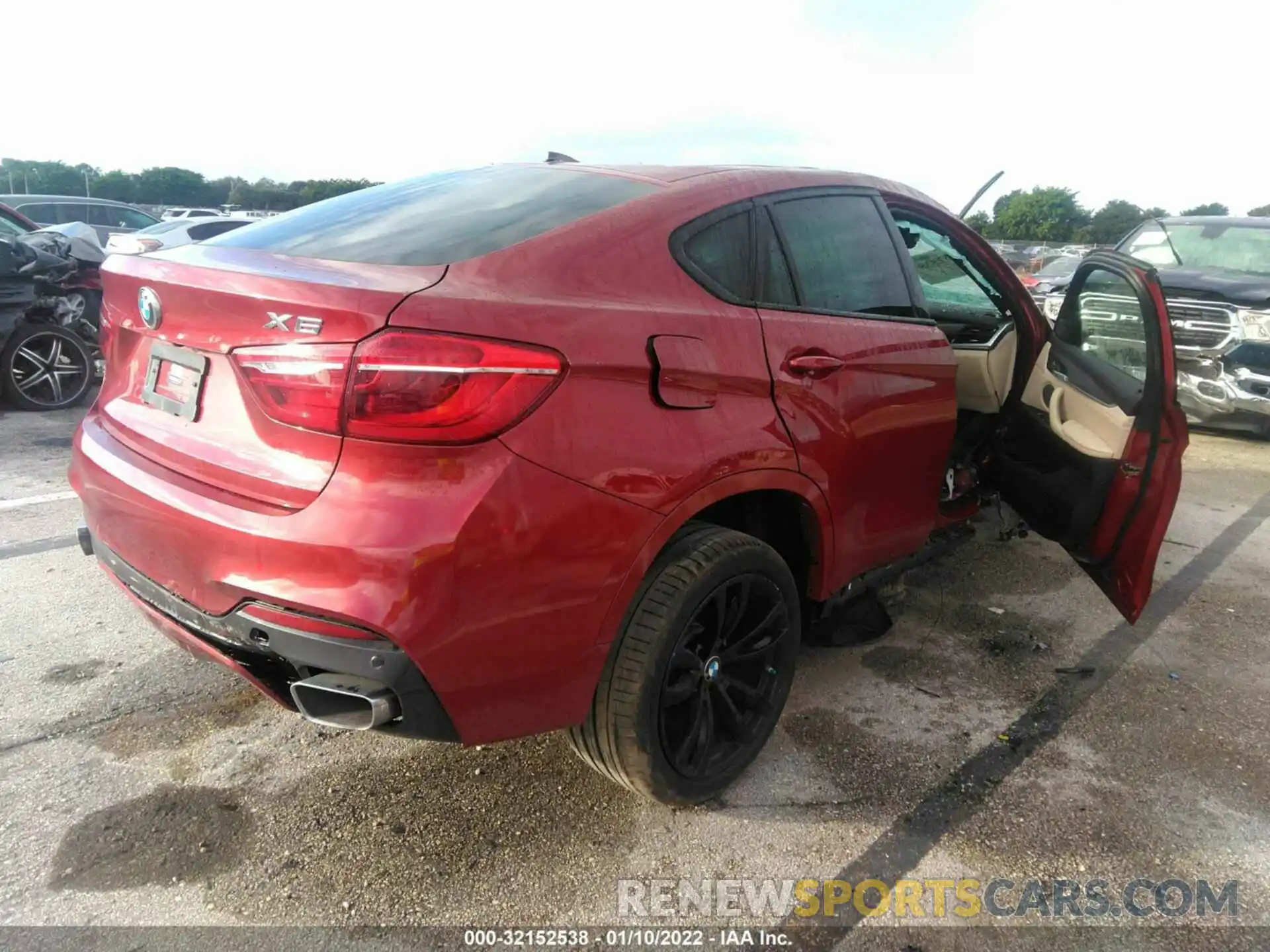 4 Photograph of a damaged car 5UXKU0C56K0G92709 BMW X6 2019