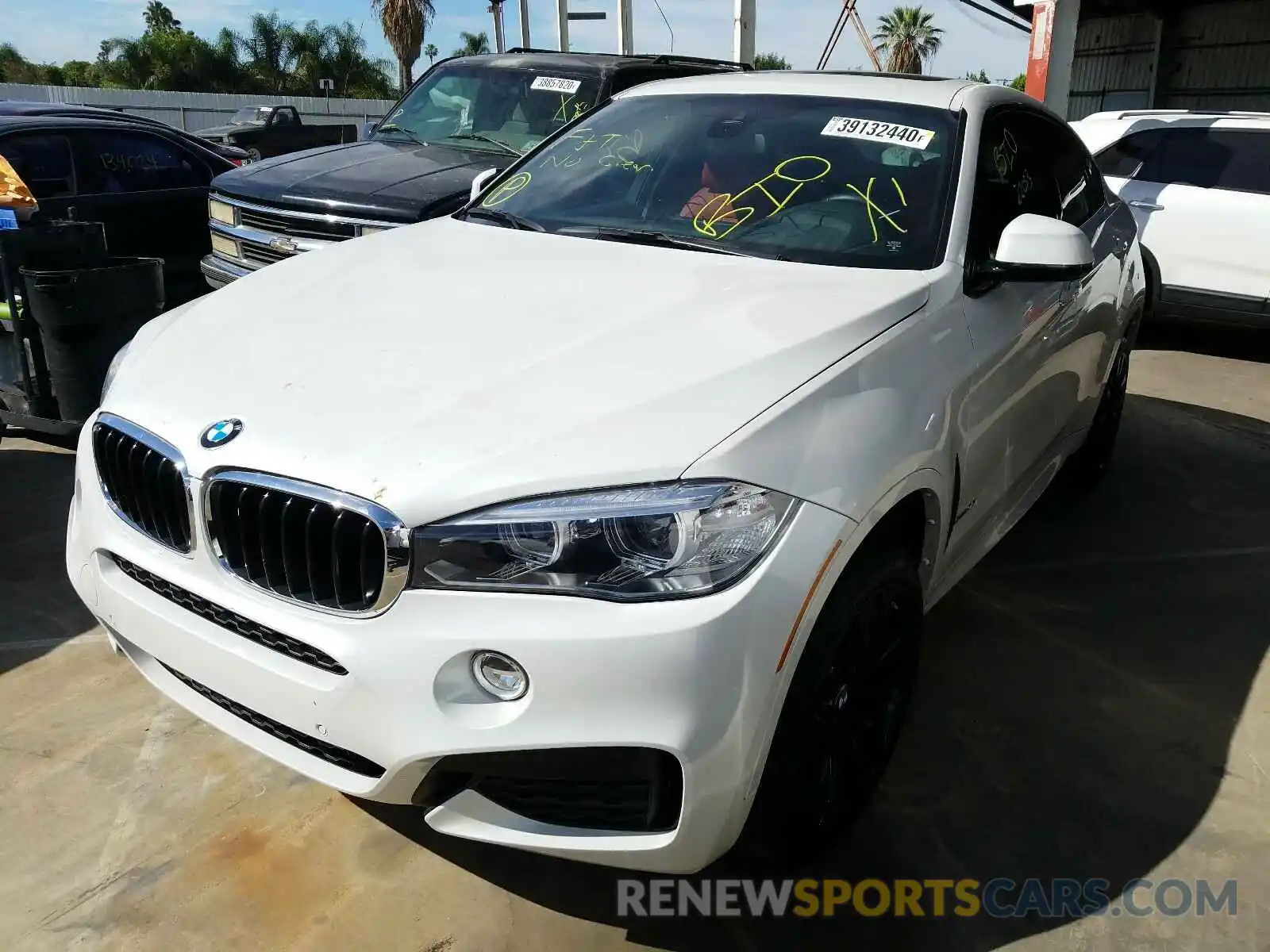 2 Photograph of a damaged car 5UXKU0C57K0H98750 BMW X6 2019