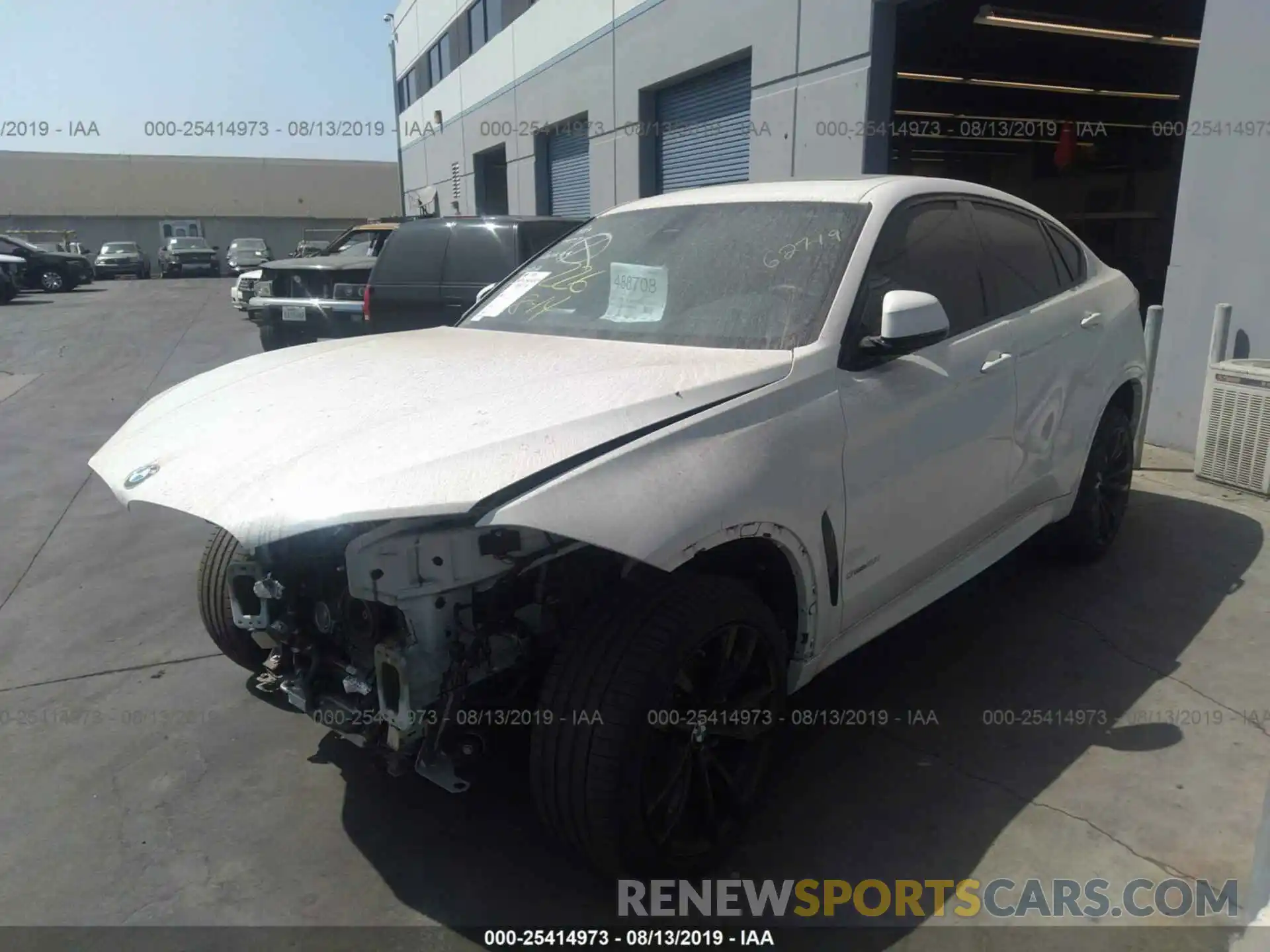 2 Фотография поврежденного автомобиля 5UXKU0C57K0H98909 BMW X6 2019