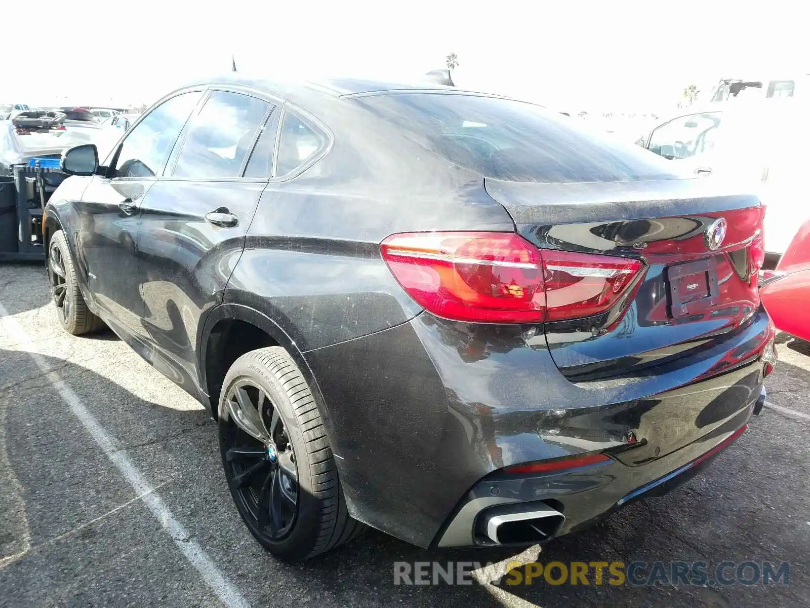 3 Photograph of a damaged car 5UXKU0C58K0S97203 BMW X6 2019