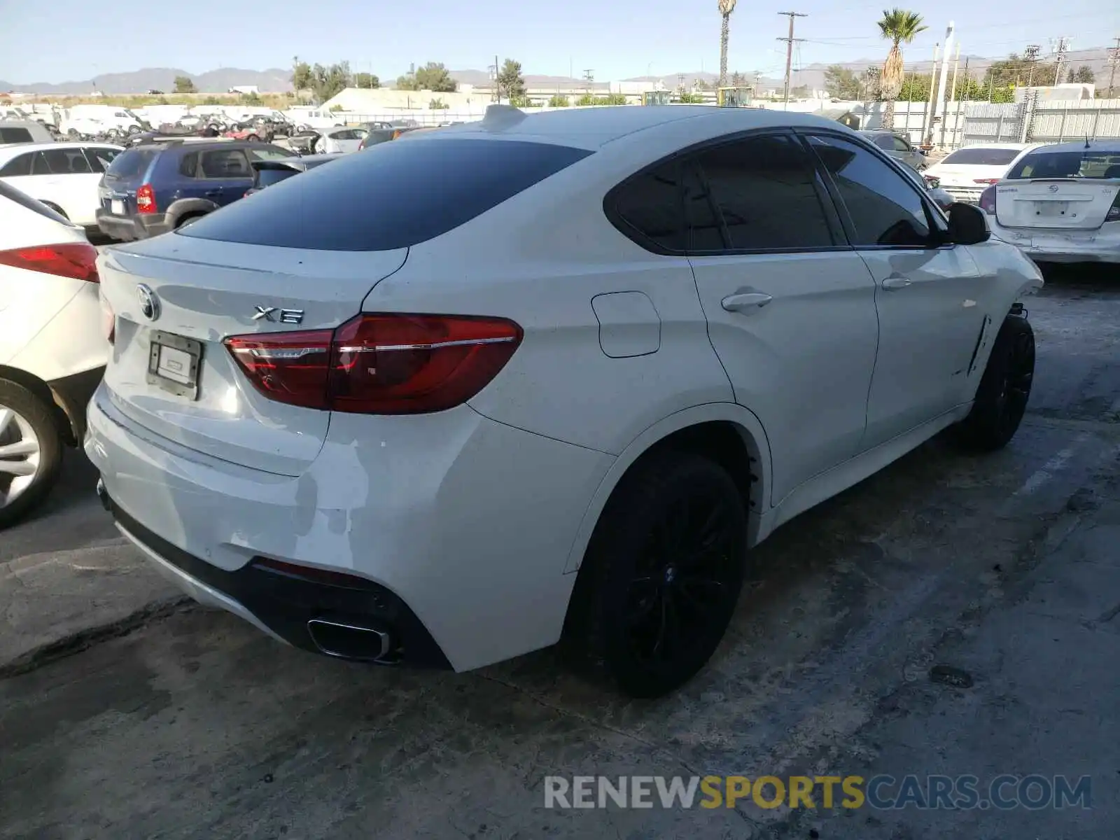 4 Photograph of a damaged car 5UXKU0C58K0S97329 BMW X6 2019