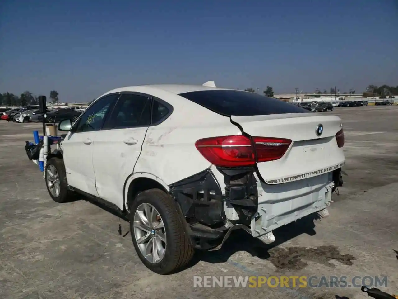 3 Фотография поврежденного автомобиля 5UXKU0C5XK0S97803 BMW X6 2019