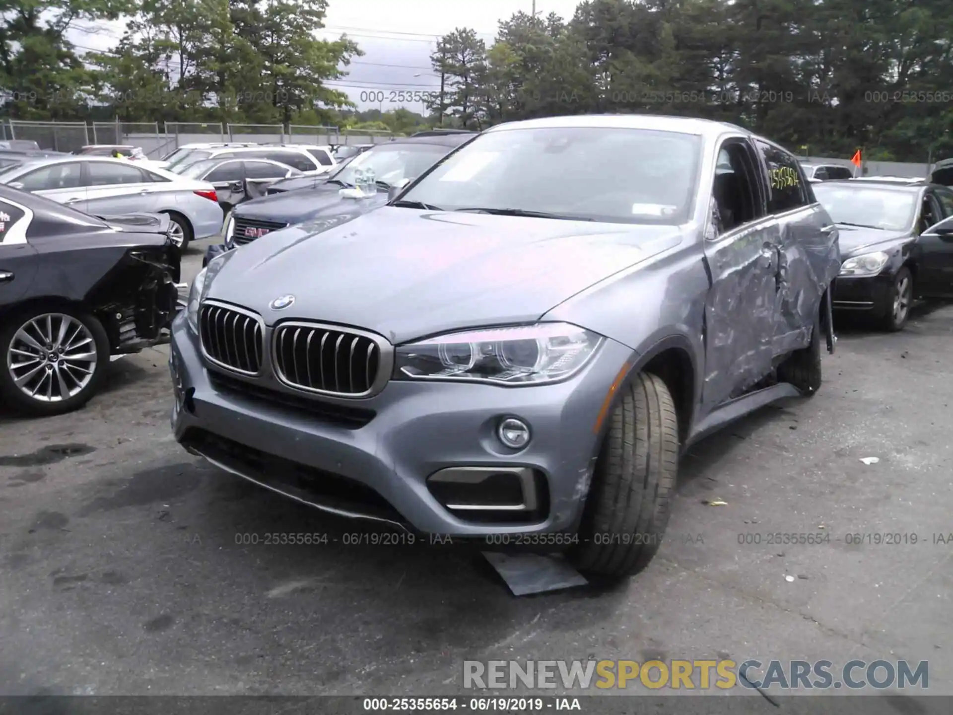 2 Photograph of a damaged car 5UXKU2C50K0Z62994 BMW X6 2019