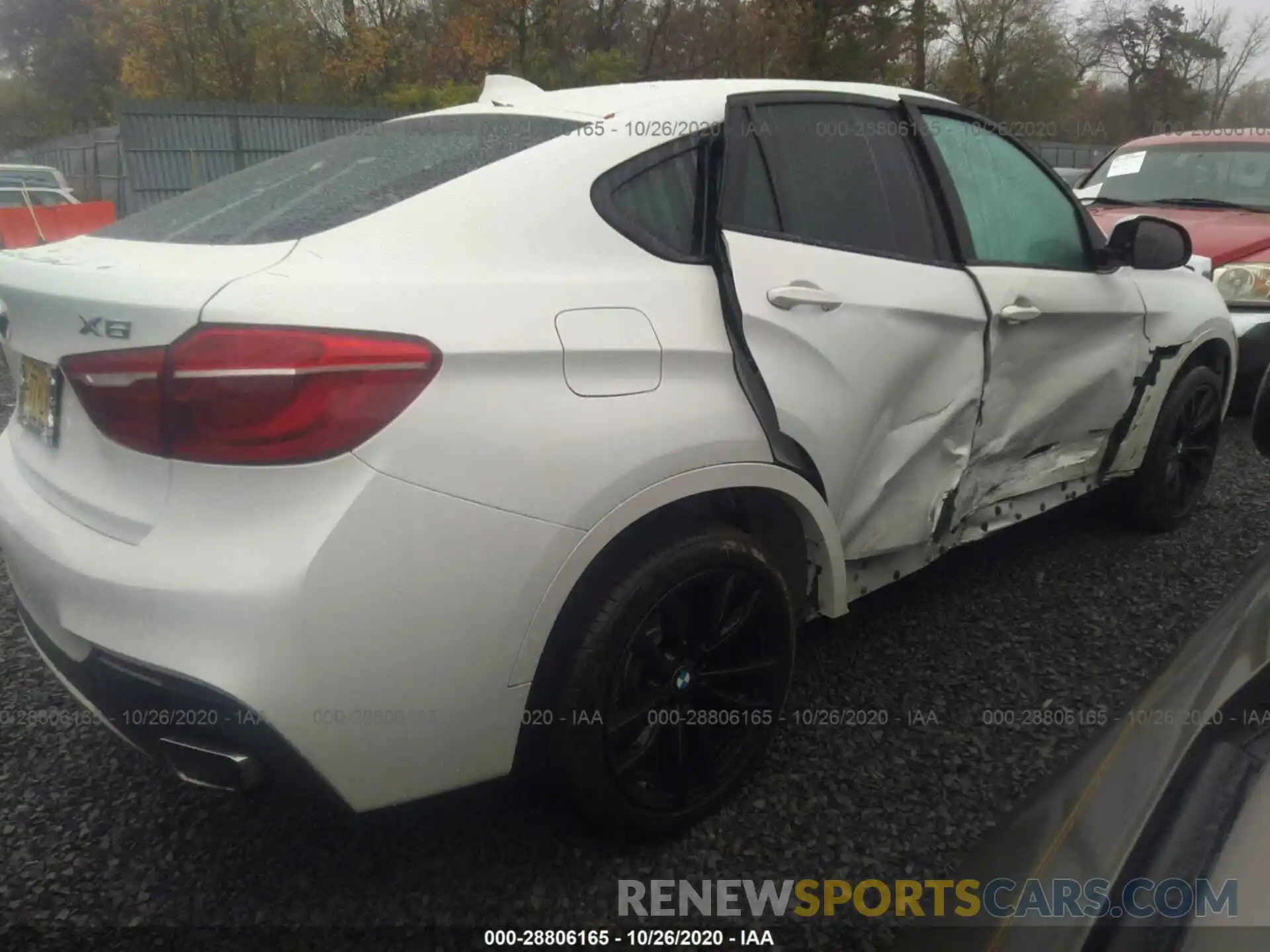 4 Photograph of a damaged car 5UXKU2C51K0Z64902 BMW X6 2019