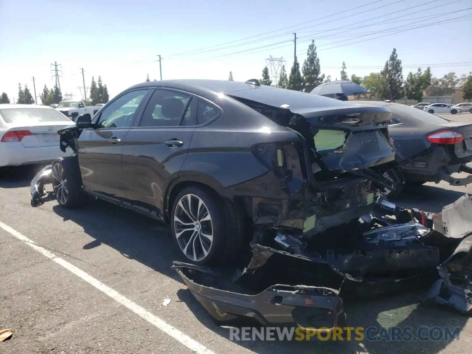 3 Photograph of a damaged car 5UXKU2C51K0Z65189 BMW X6 2019