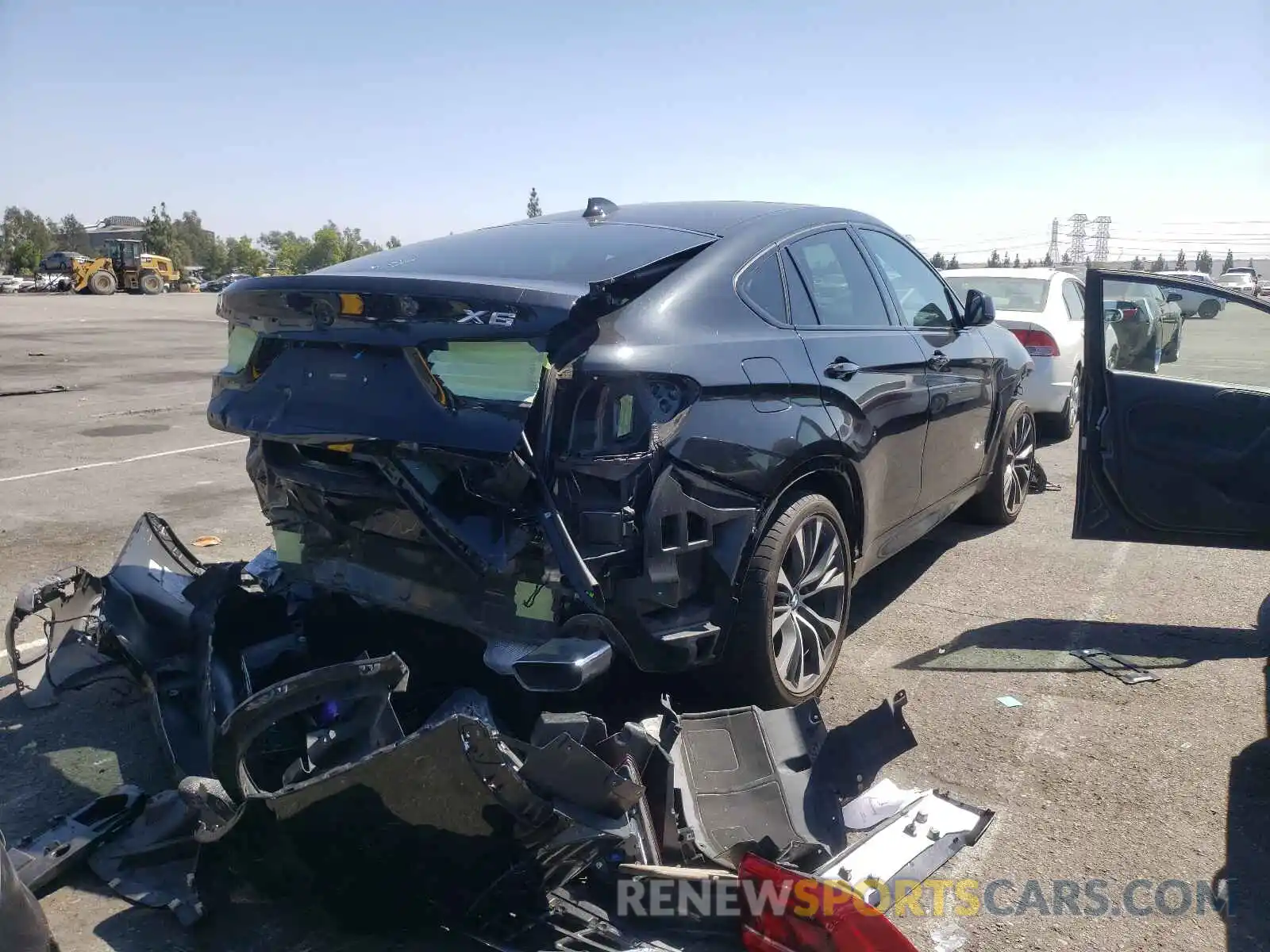 4 Photograph of a damaged car 5UXKU2C51K0Z65189 BMW X6 2019