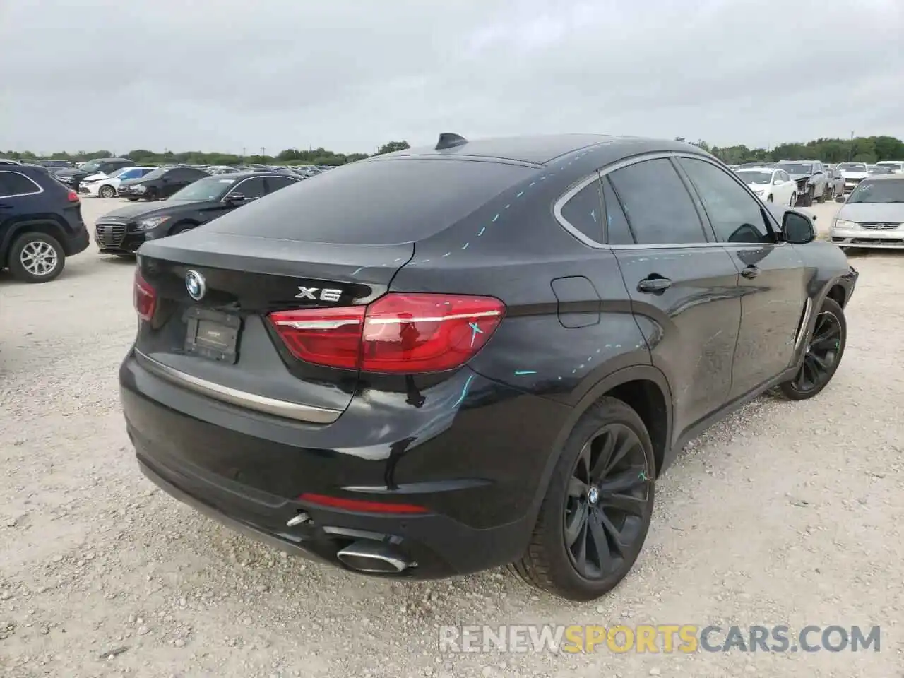 4 Photograph of a damaged car 5UXKU2C52K0Z63340 BMW X6 2019