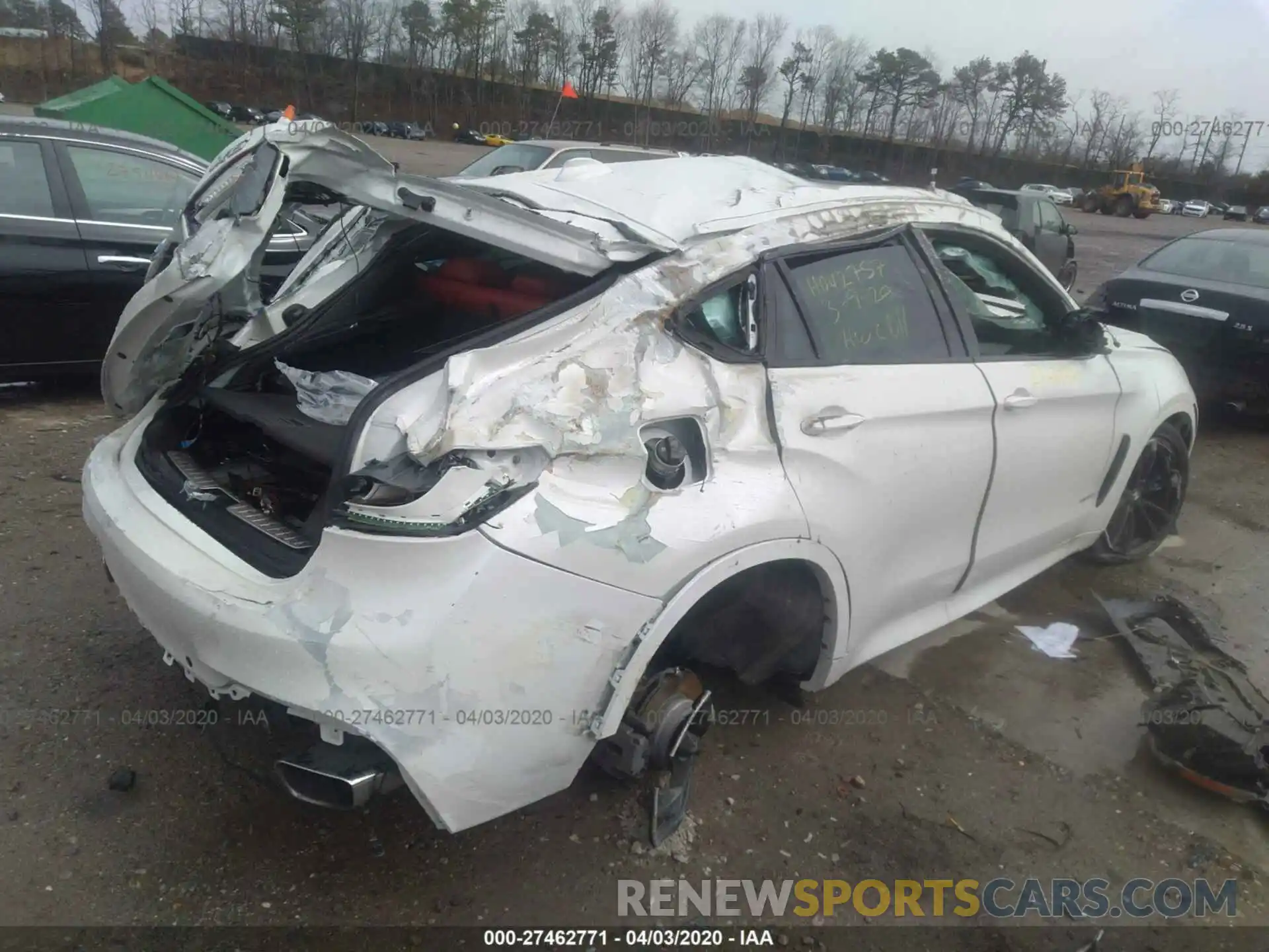 4 Photograph of a damaged car 5UXKU2C52K0Z65055 BMW X6 2019