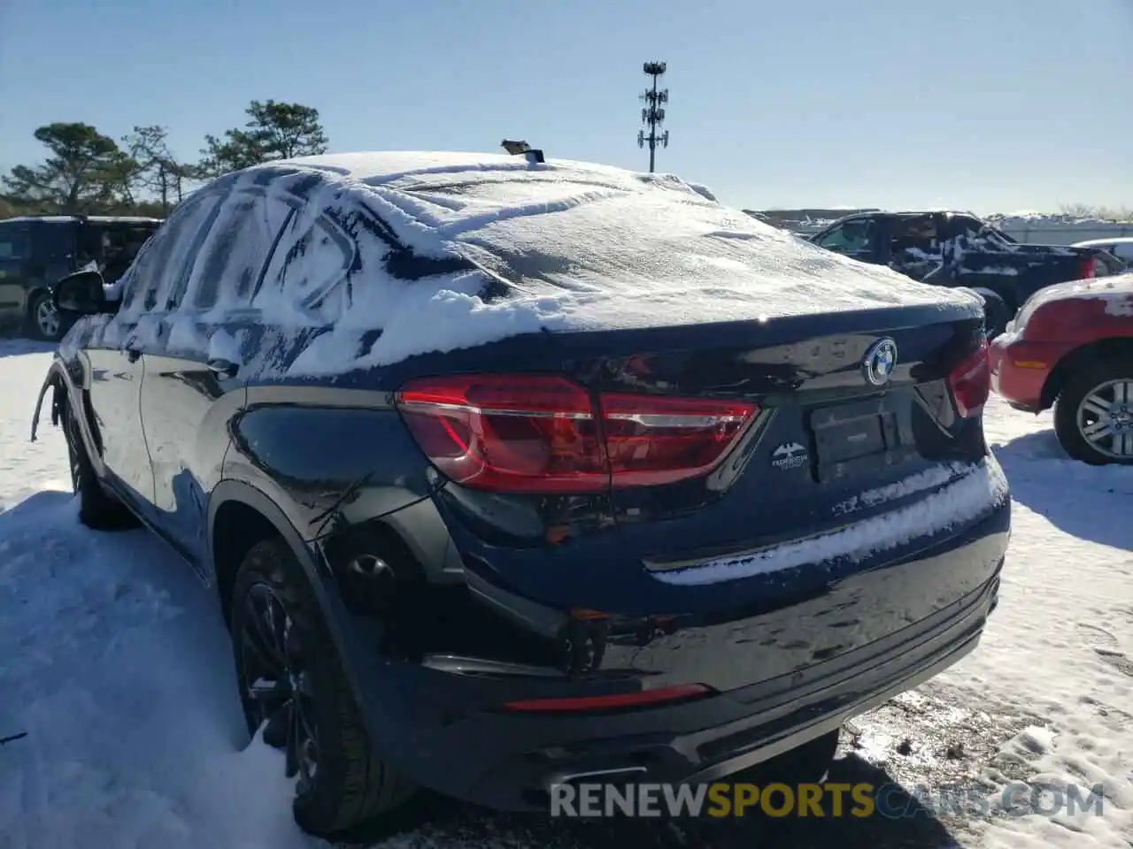 3 Photograph of a damaged car 5UXKU2C53K0Z64190 BMW X6 2019