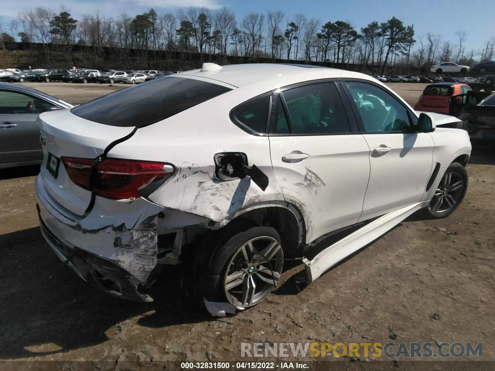 4 Photograph of a damaged car 5UXKU2C54K0Z62948 BMW X6 2019