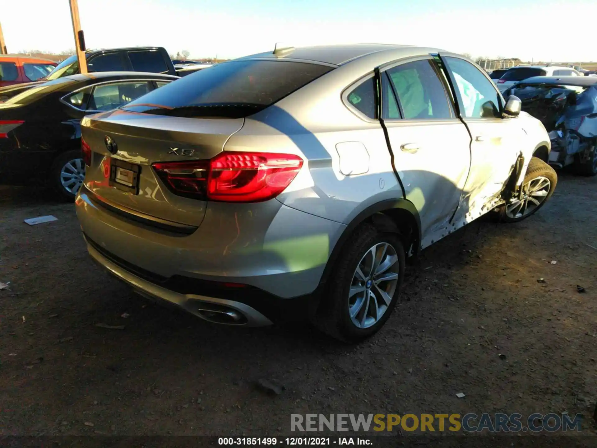 4 Photograph of a damaged car 5UXKU2C56K0Z64927 BMW X6 2019