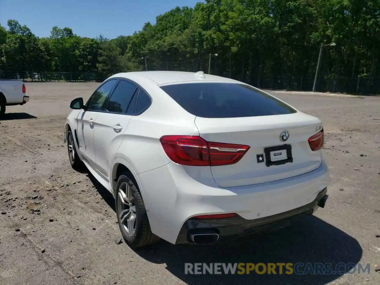 3 Photograph of a damaged car 5UXKU2C59K0Z64713 BMW X6 2019