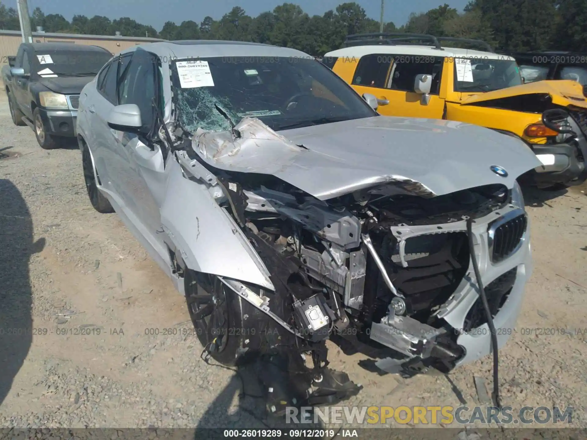 6 Photograph of a damaged car 5UXKU2C59K0Z65005 BMW X6 2019