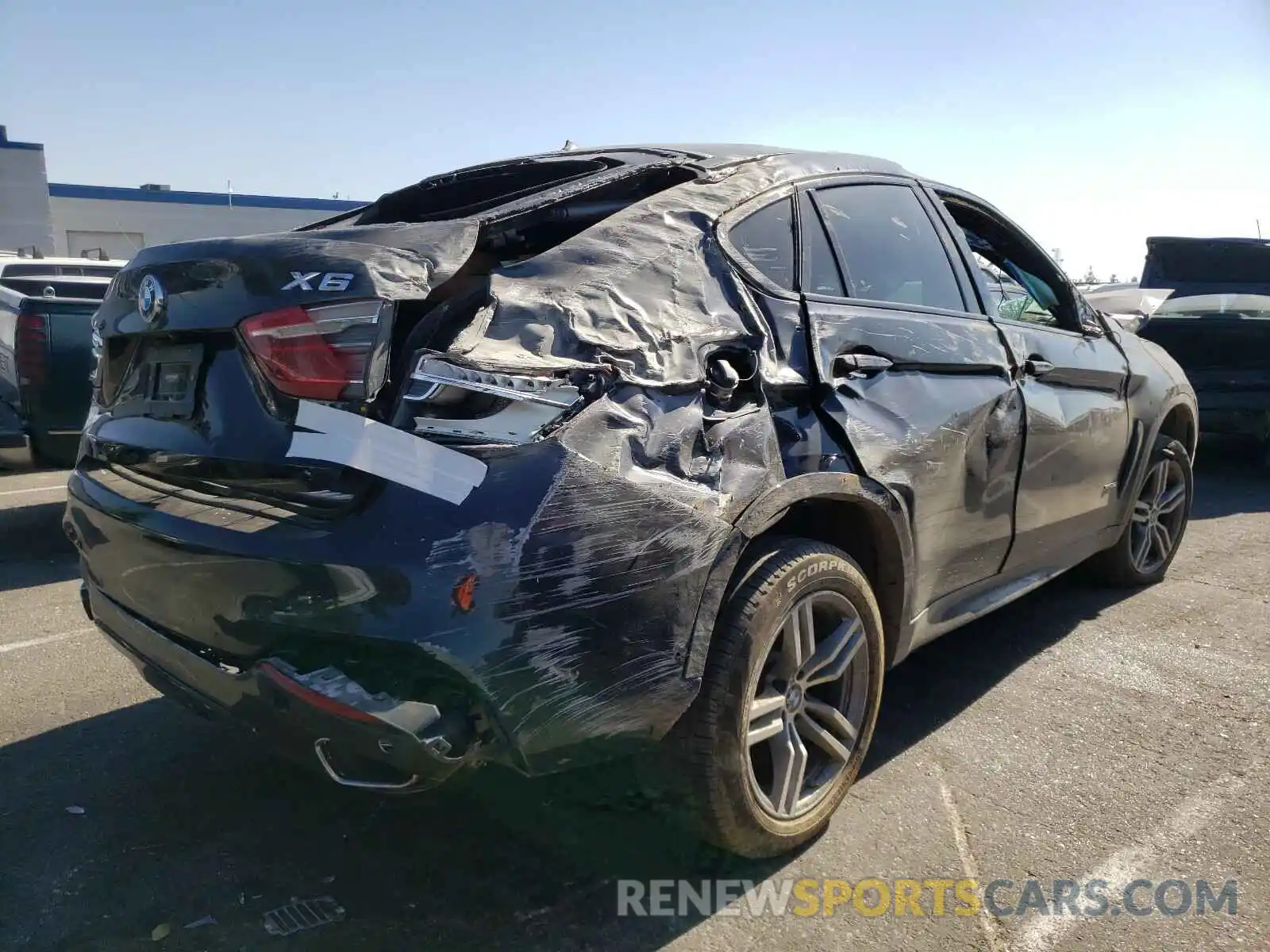 4 Фотография поврежденного автомобиля 5UXKU2C5XK0Z65501 BMW X6 2019