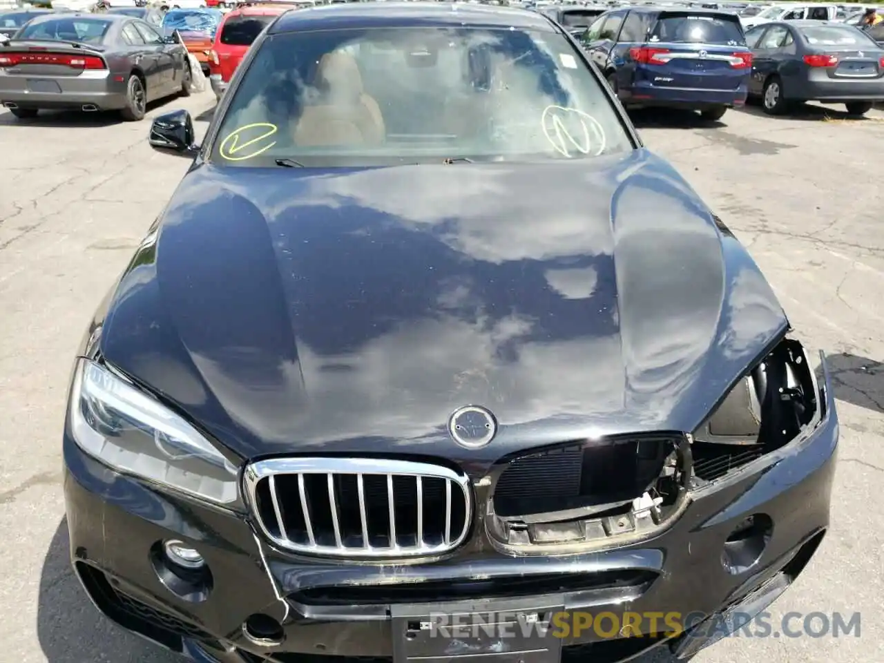 7 Photograph of a damaged car 5UXKU6C52KLP60597 BMW X6 2019