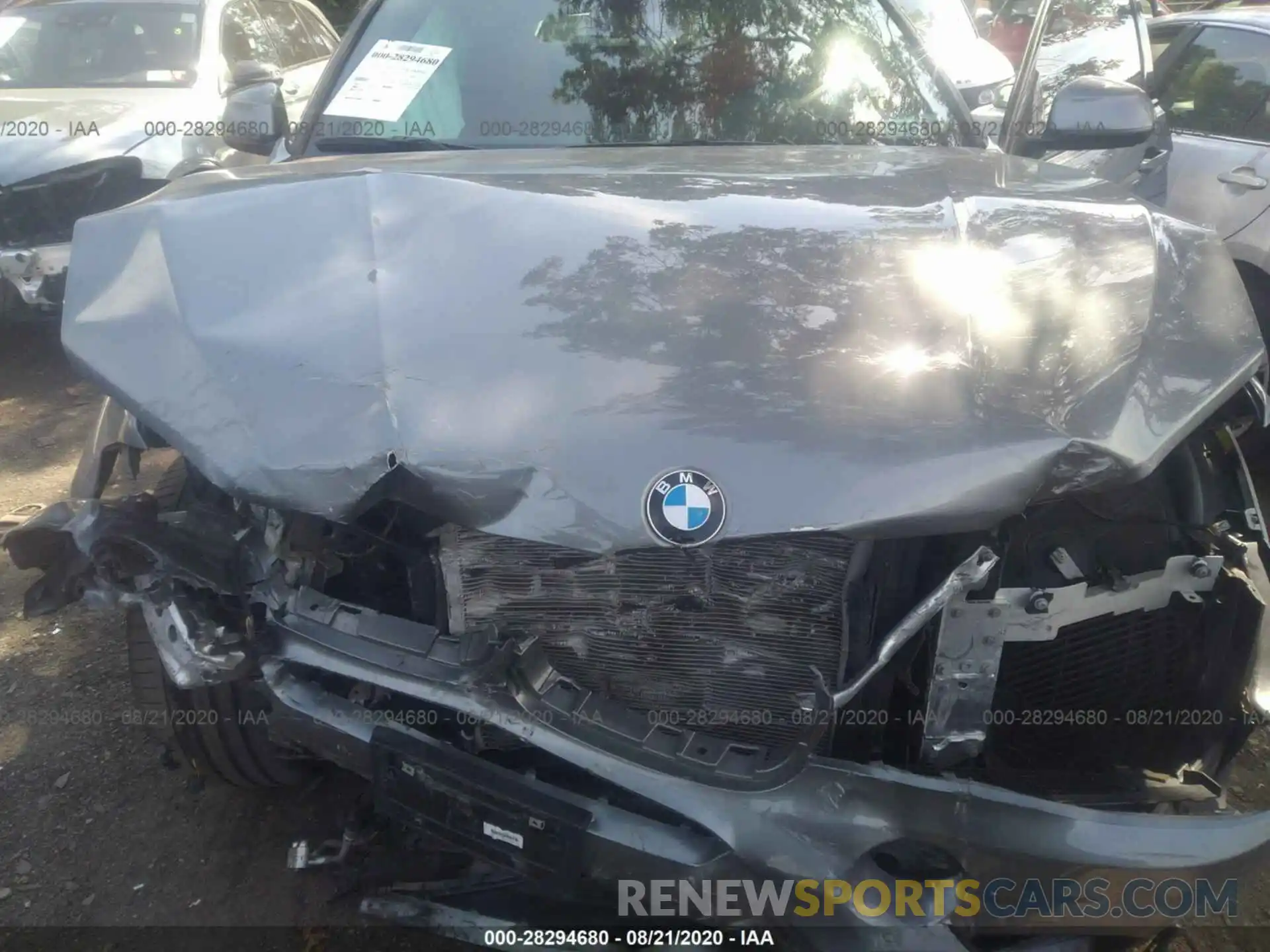 10 Photograph of a damaged car 5UXKU6C52KLP60650 BMW X6 2019