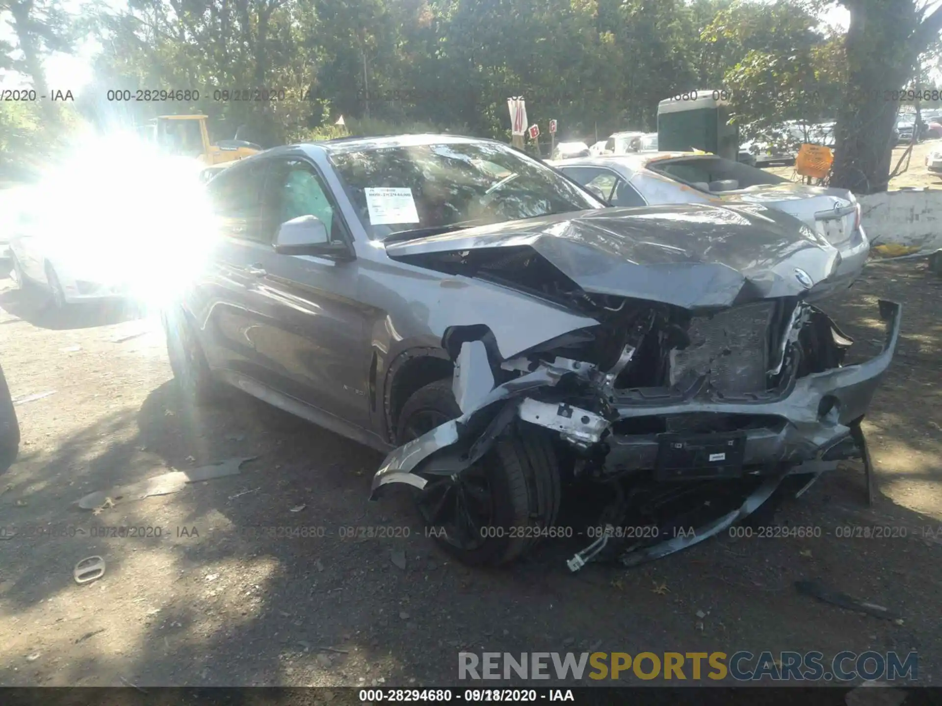 12 Photograph of a damaged car 5UXKU6C52KLP60650 BMW X6 2019