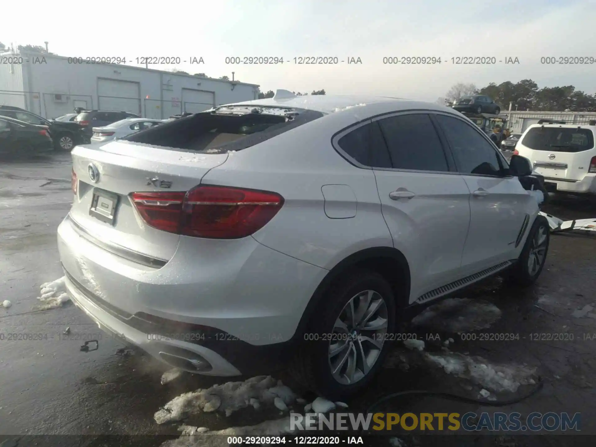 4 Photograph of a damaged car 5UXKU6C53KLP60690 BMW X6 2019