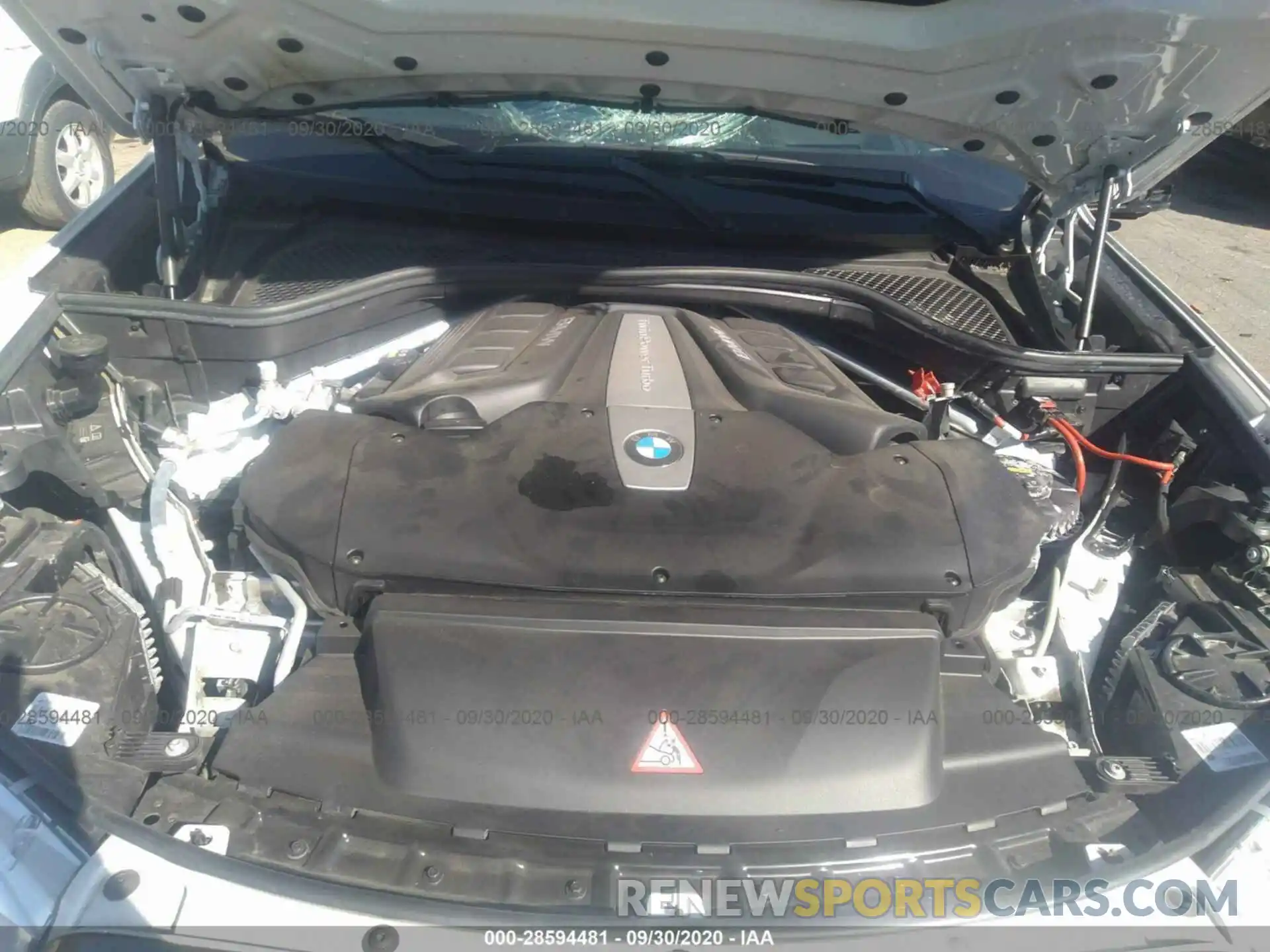 10 Фотография поврежденного автомобиля 5UXKU6C55KLP60691 BMW X6 2019