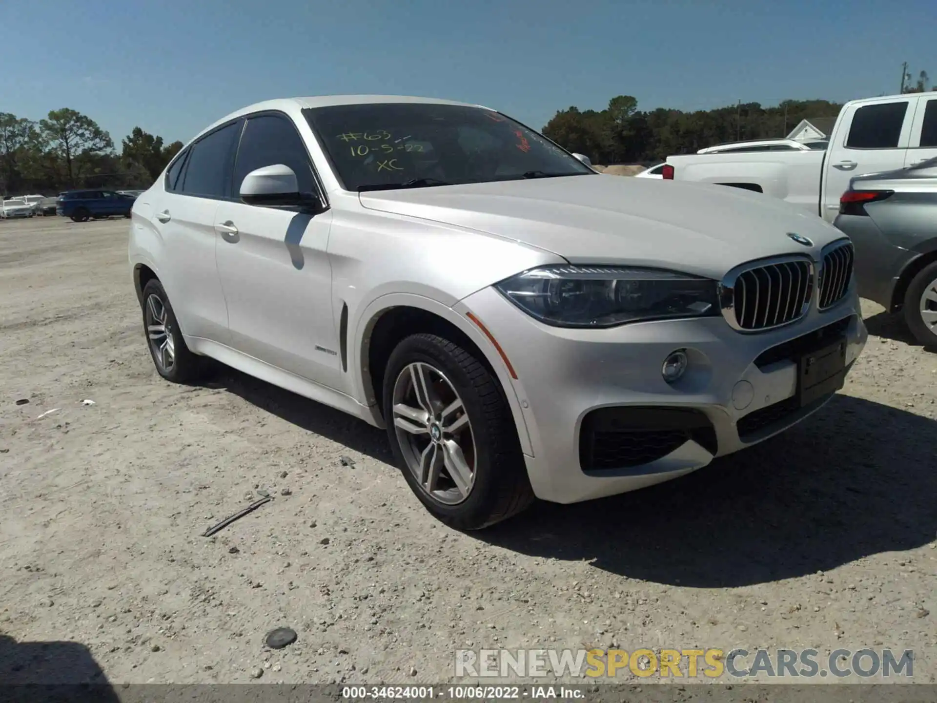 1 Photograph of a damaged car 5UXKU6C5XKLP60640 BMW X6 2019