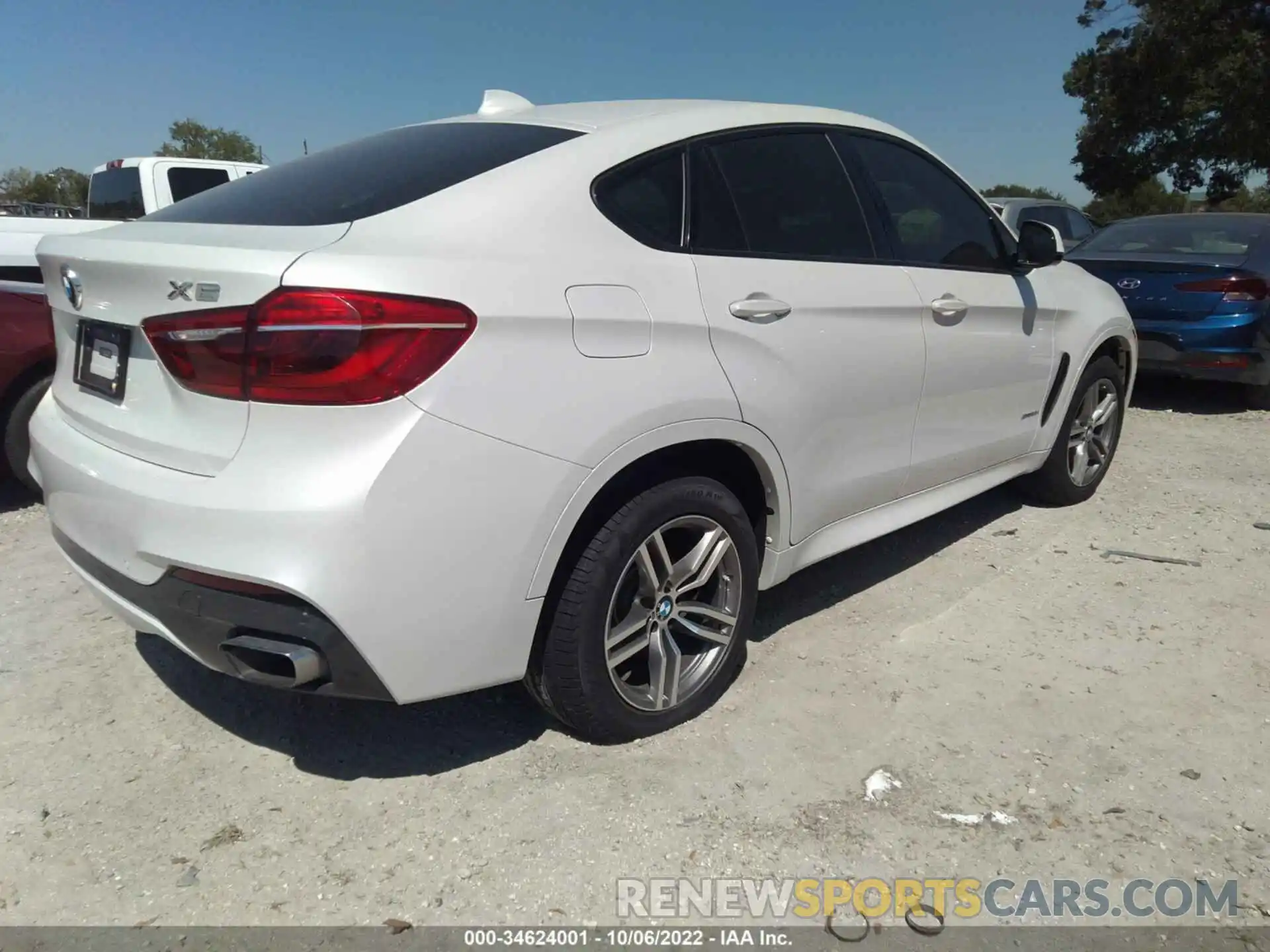 4 Photograph of a damaged car 5UXKU6C5XKLP60640 BMW X6 2019