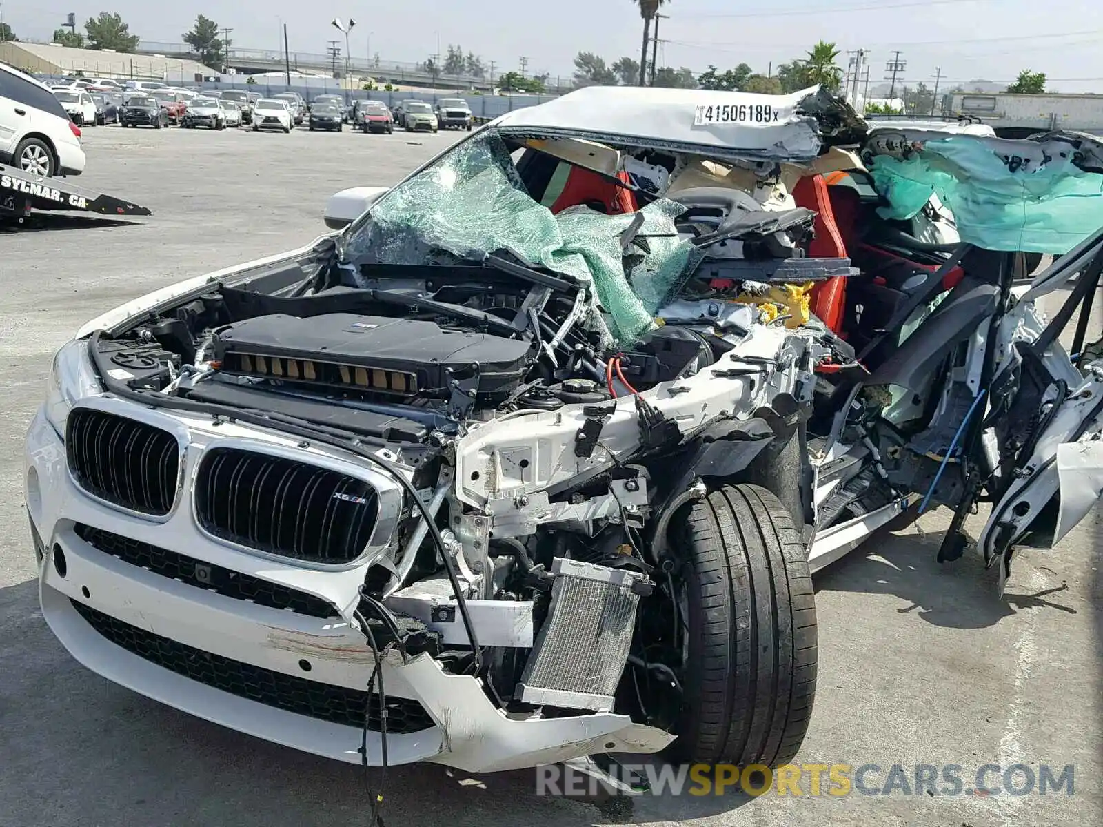 2 Photograph of a damaged car 5YMKW8C50K0Y75120 BMW X6 2019