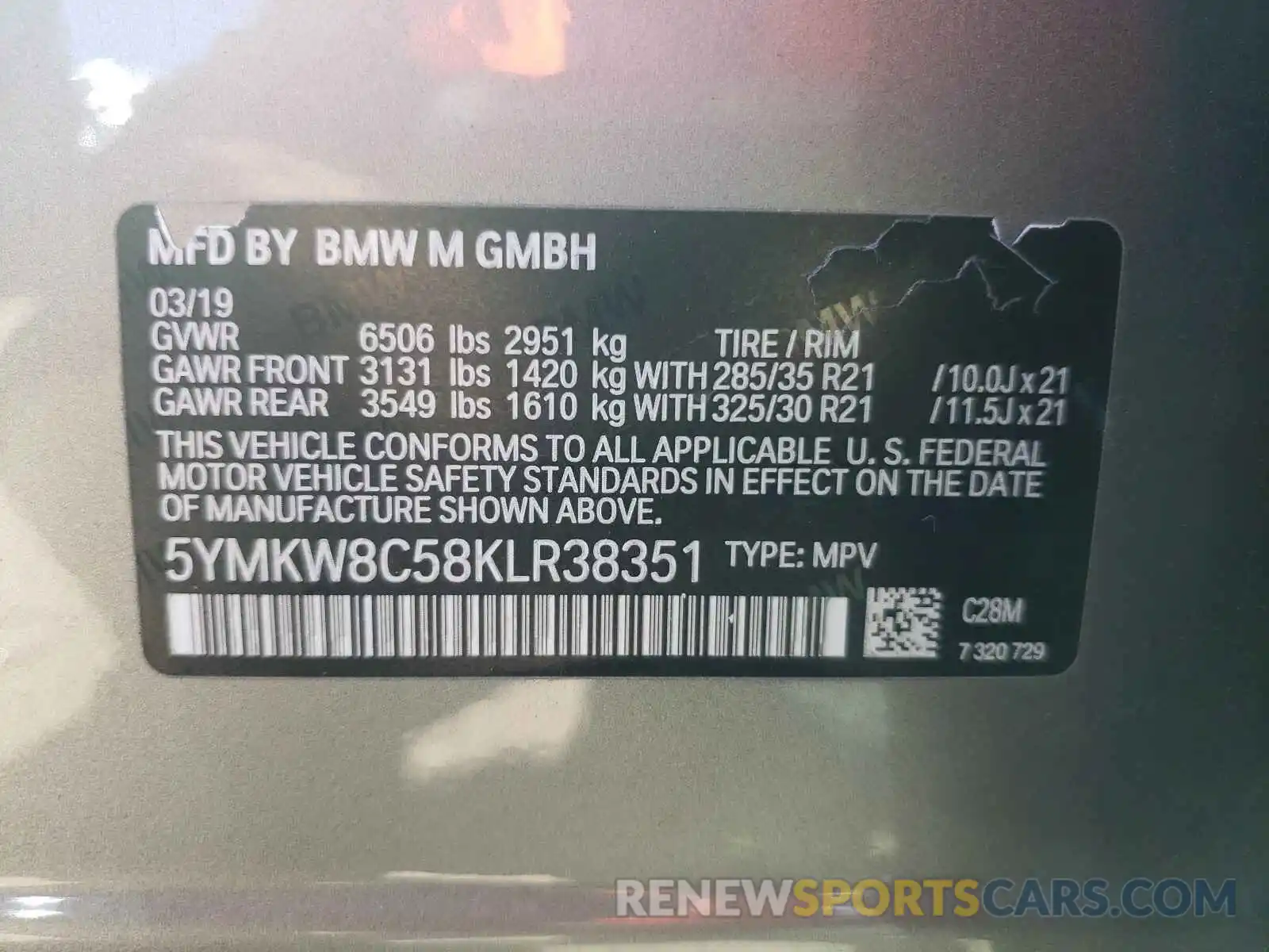 10 Photograph of a damaged car 5YMKW8C58KLR38351 BMW X6 2019