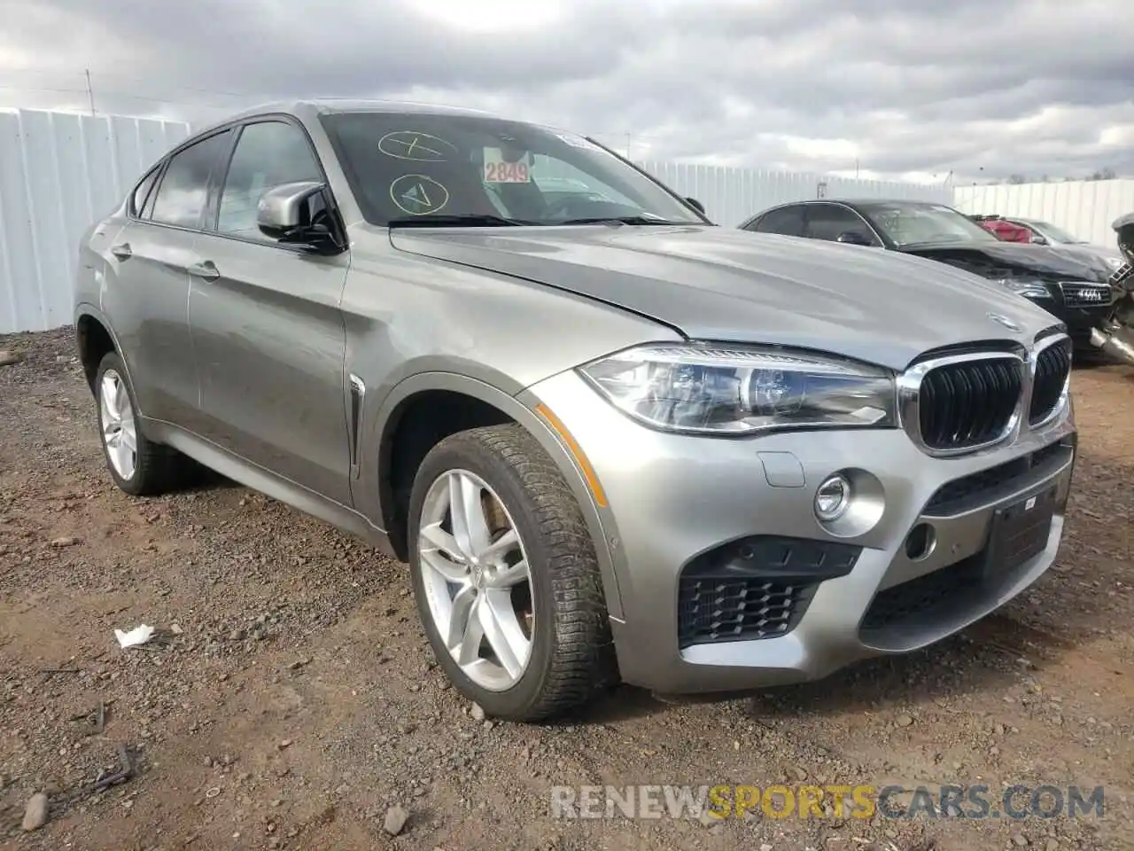 1 Photograph of a damaged car 5YMKW8C59KLR38374 BMW X6 2019