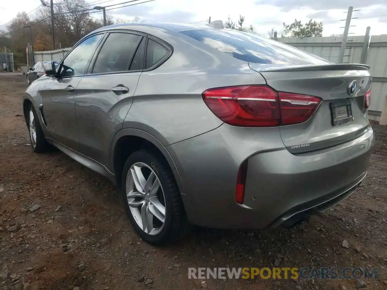 3 Photograph of a damaged car 5YMKW8C59KLR38374 BMW X6 2019