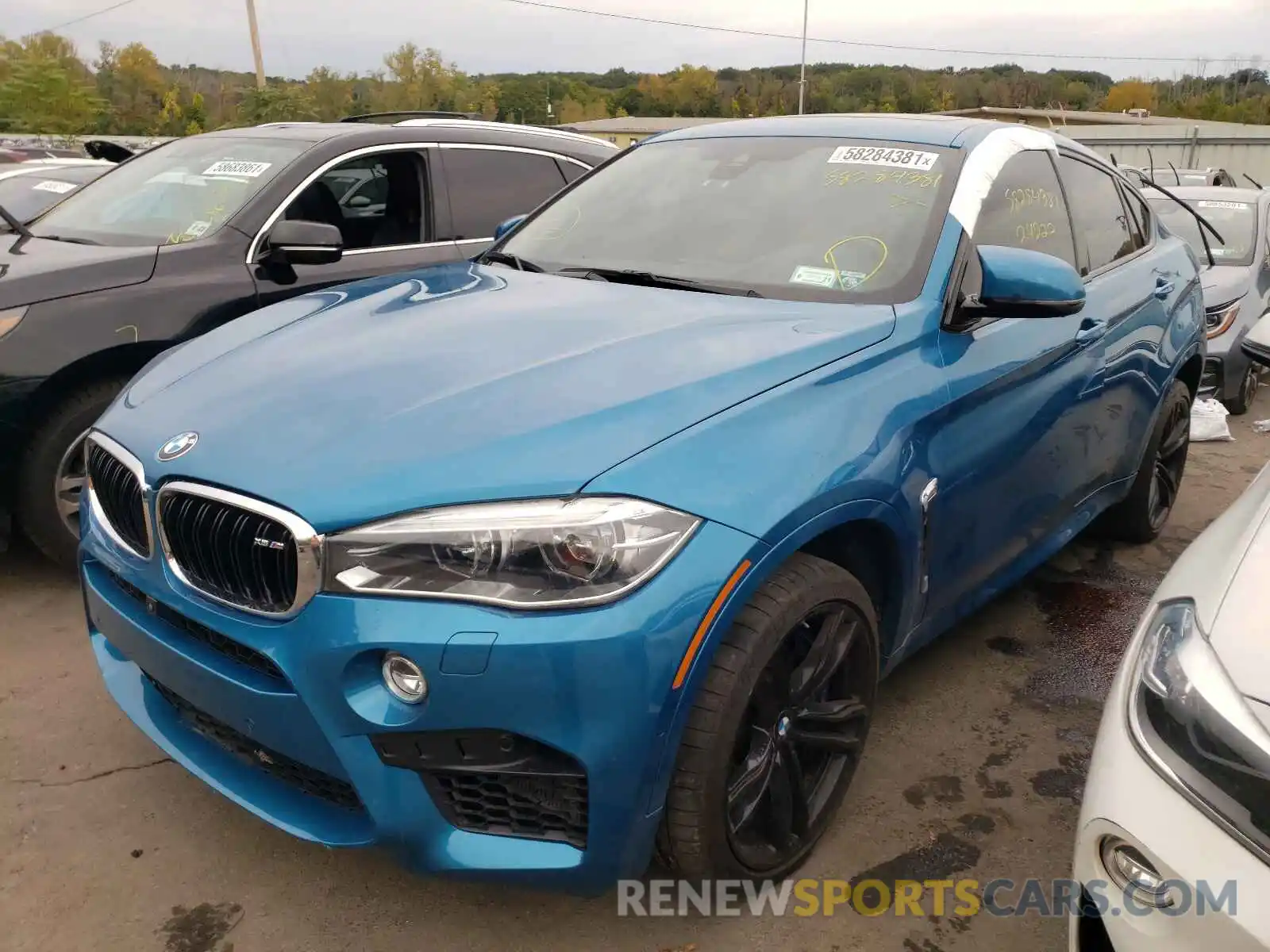 2 Photograph of a damaged car 5YMKW8C5XKLR38397 BMW X6 2019