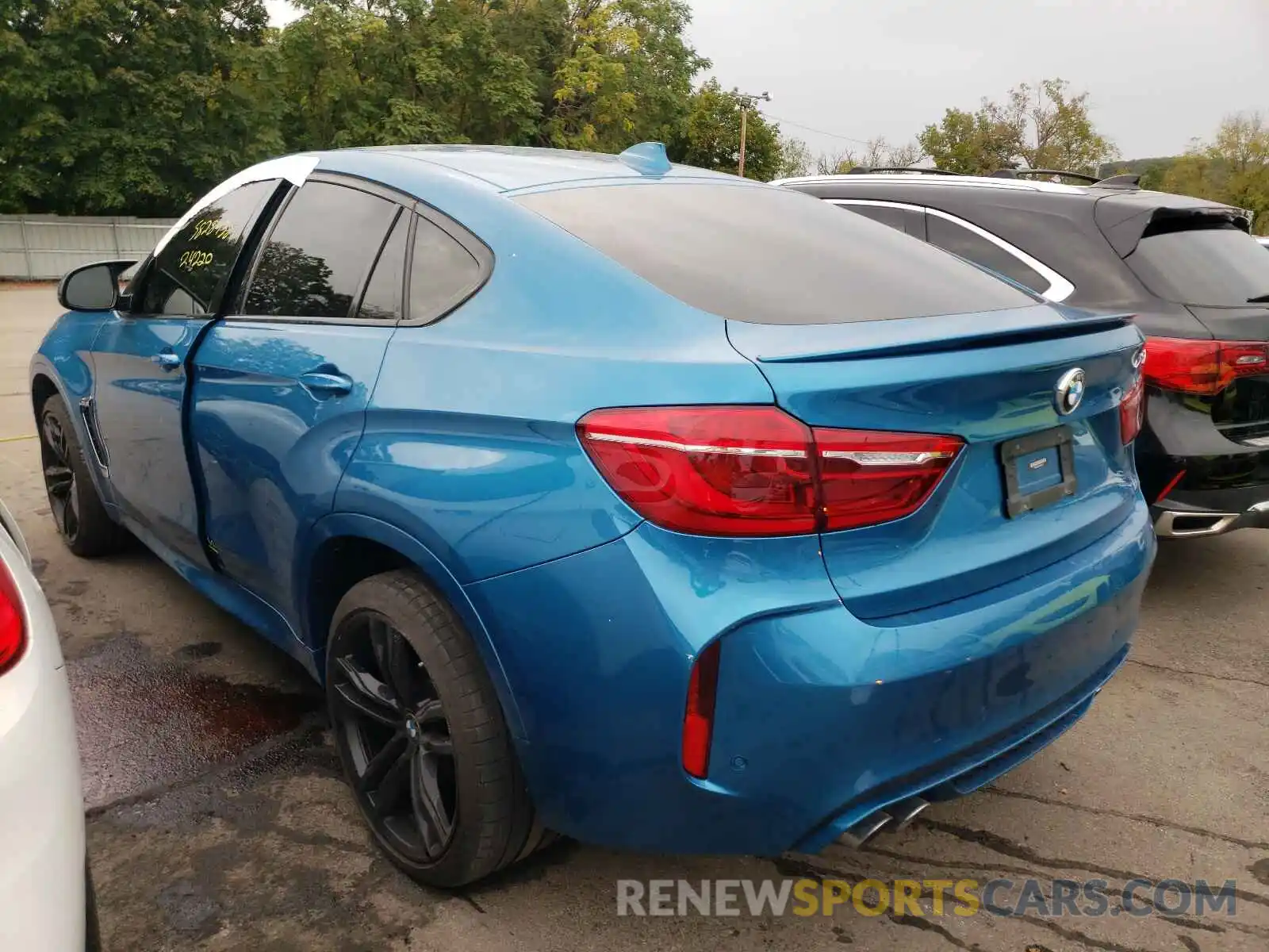 3 Photograph of a damaged car 5YMKW8C5XKLR38397 BMW X6 2019