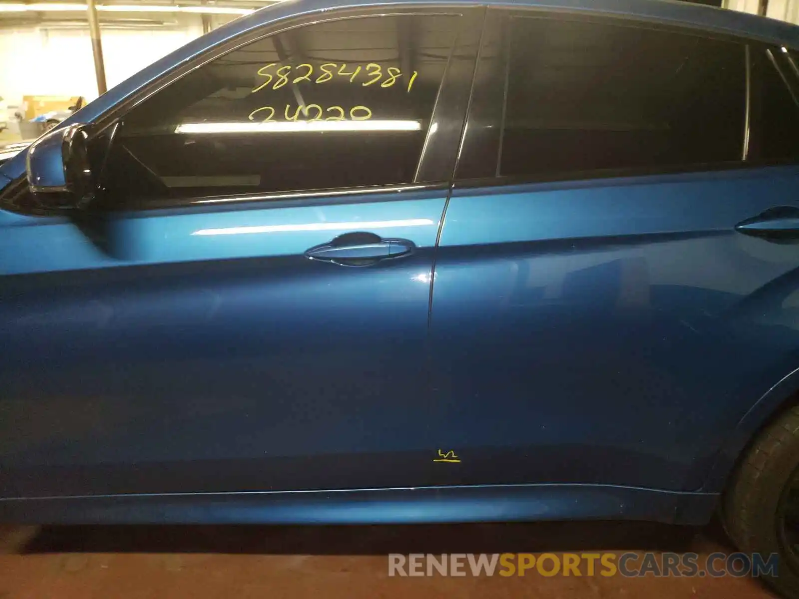 9 Photograph of a damaged car 5YMKW8C5XKLR38397 BMW X6 2019