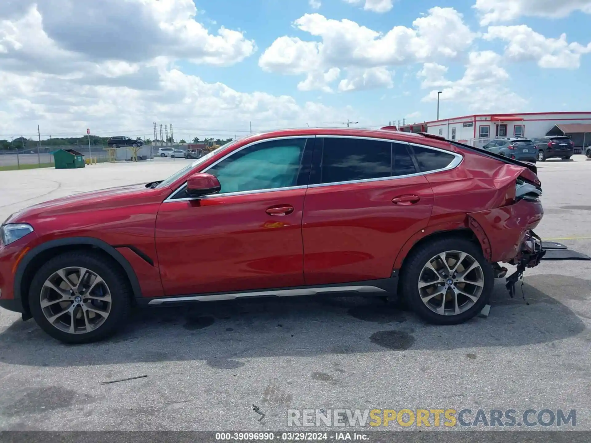 14 Photograph of a damaged car 5UXCY4C03L9D52788 BMW X6 2020