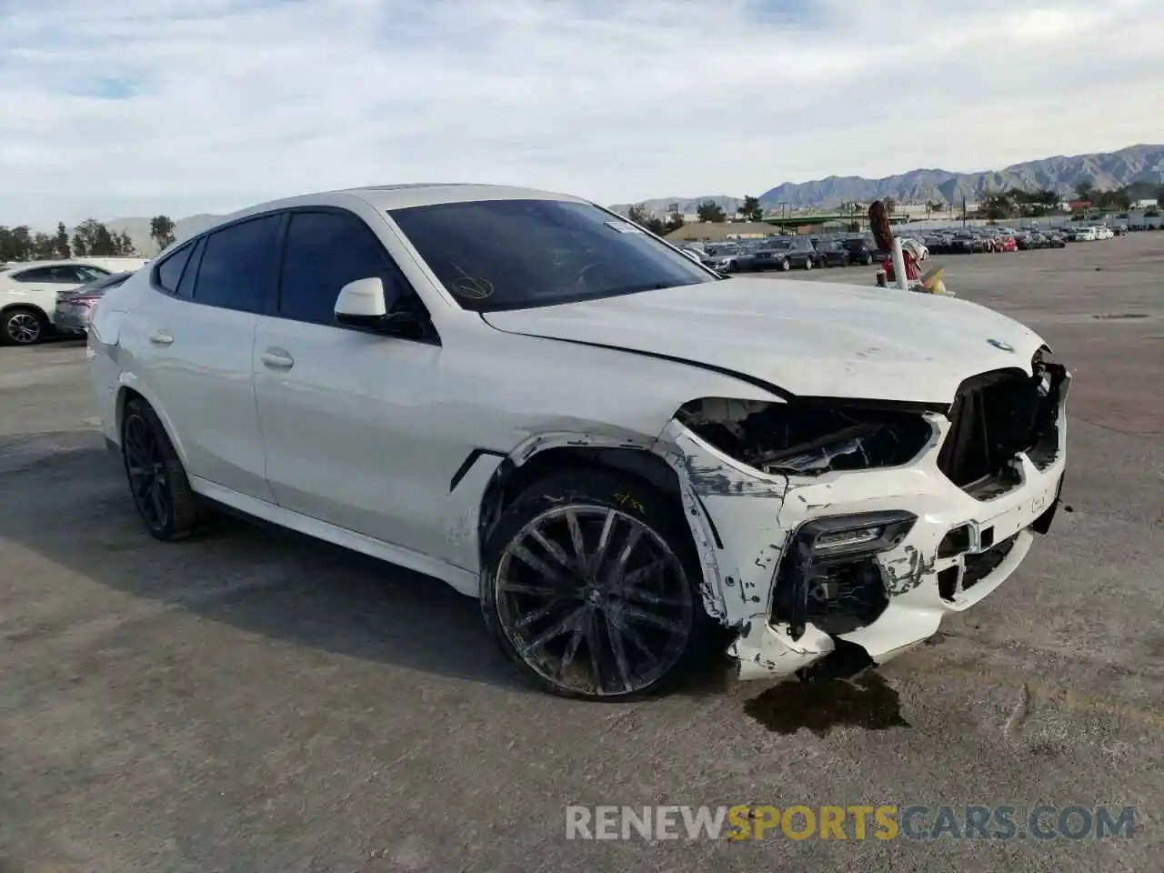 1 Photograph of a damaged car 5UXCY4C07L9C02604 BMW X6 2020