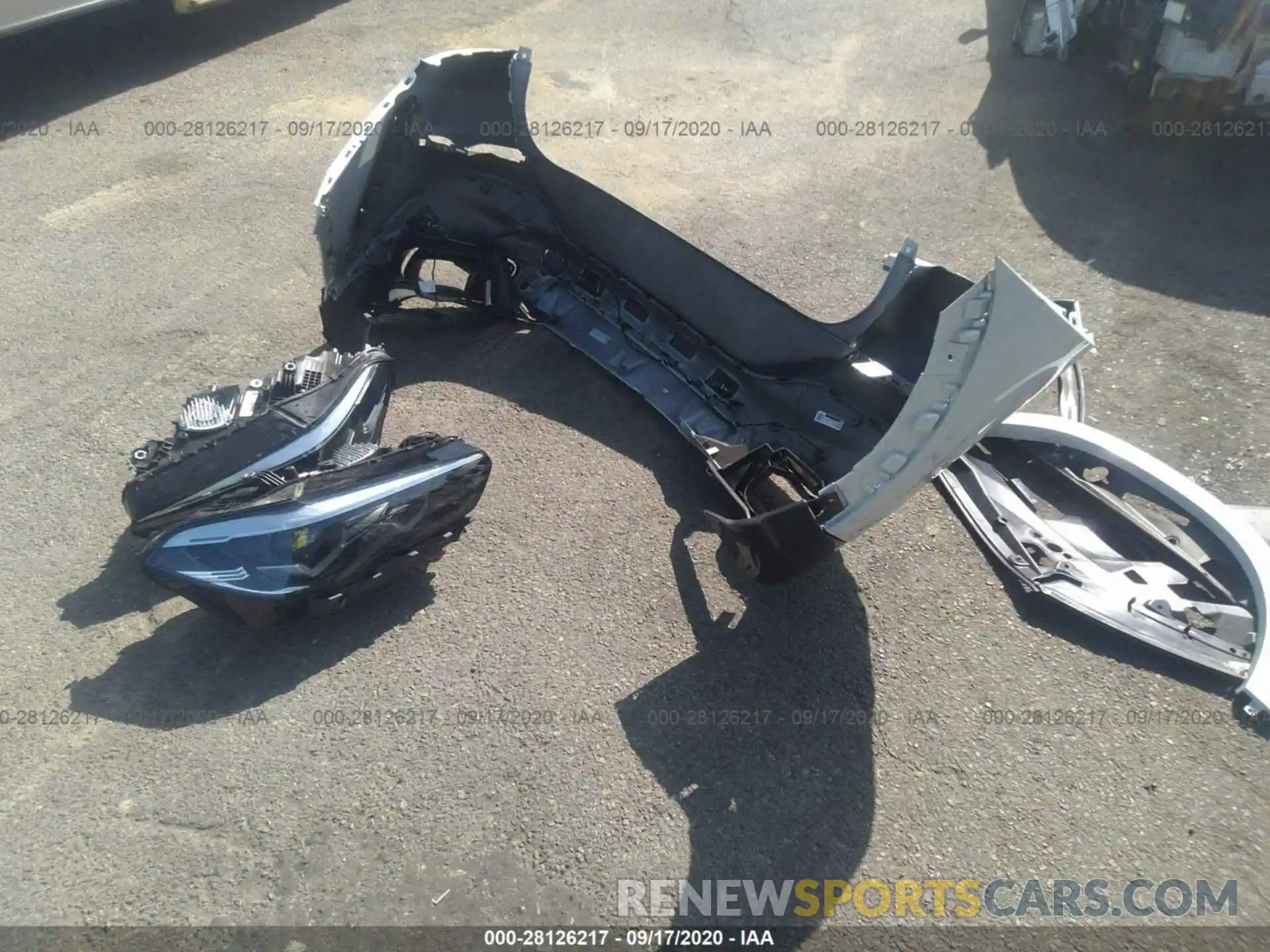 12 Photograph of a damaged car 5UXCY4C07L9C19497 BMW X6 2020