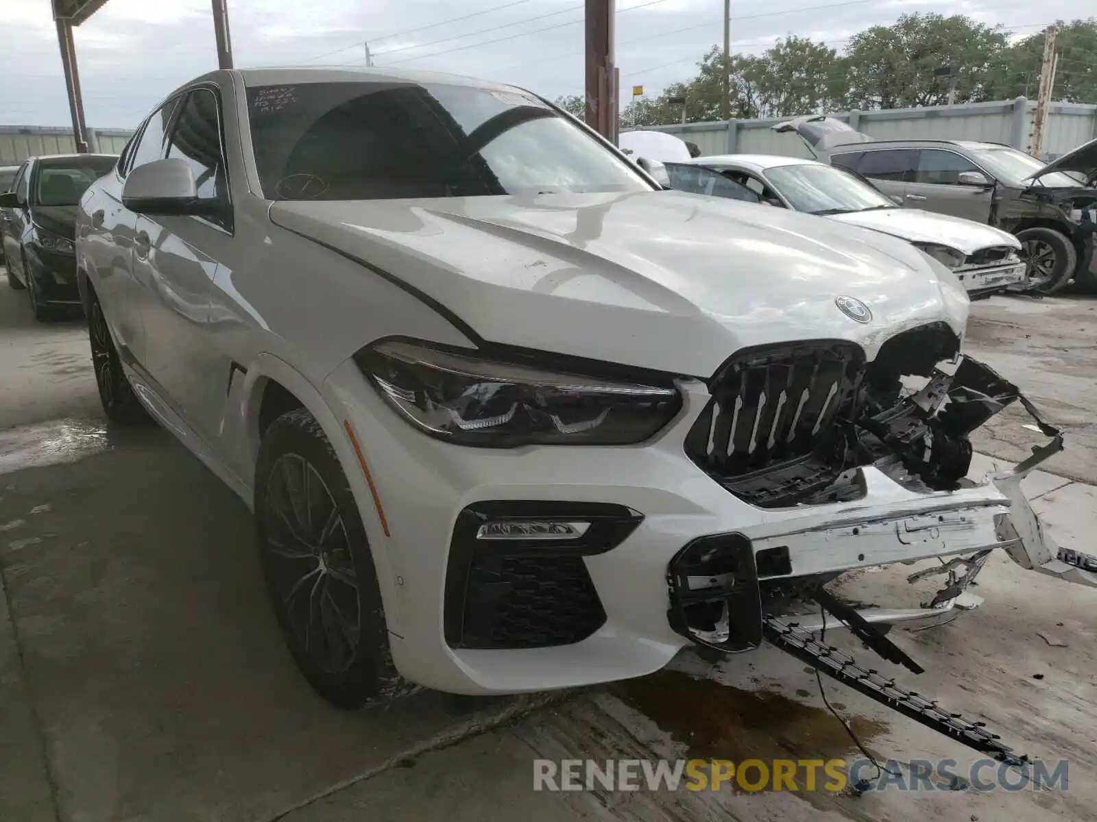 1 Photograph of a damaged car 5UXCY4C09L9B65782 BMW X6 2020