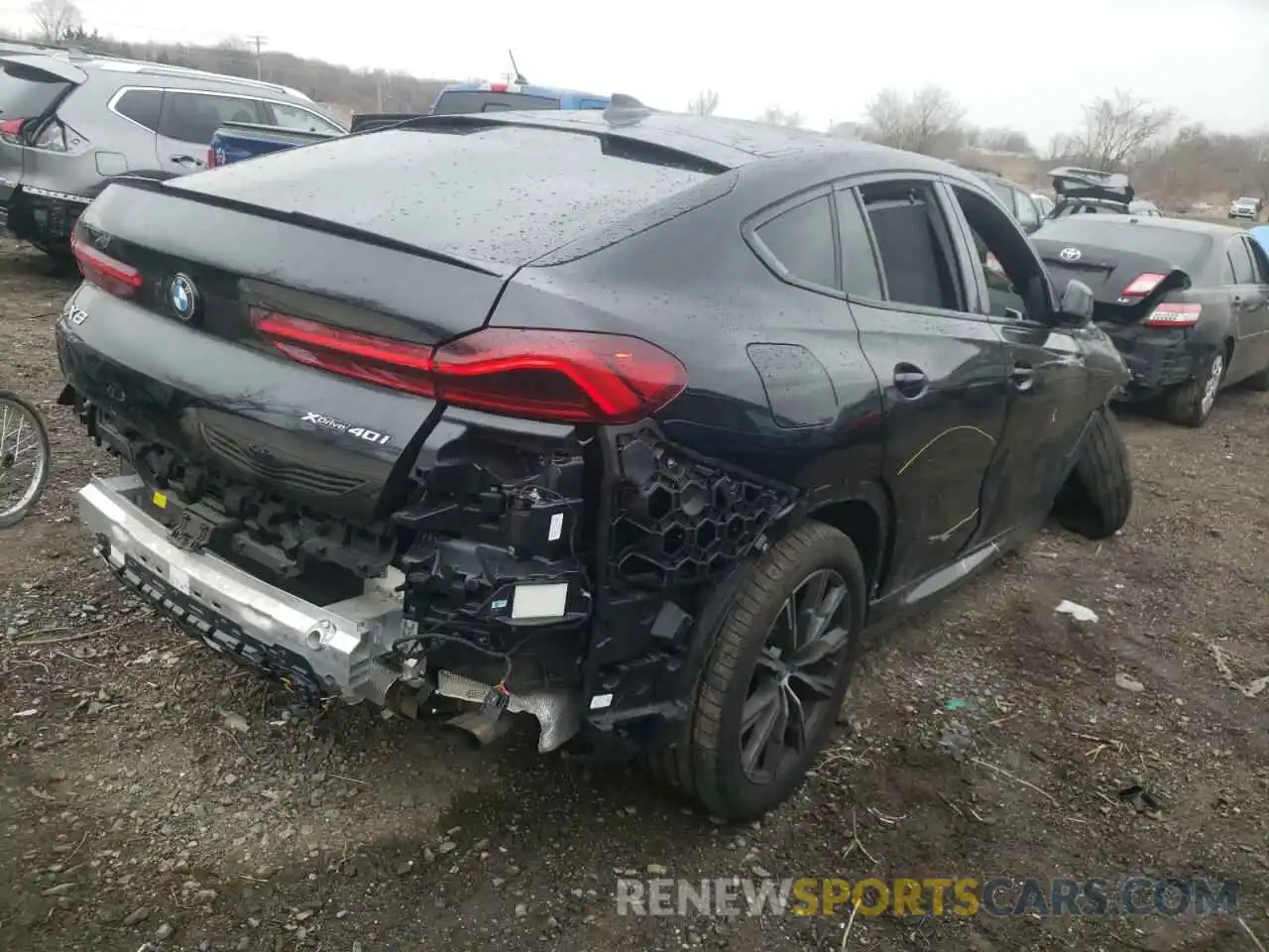 4 Photograph of a damaged car 5UXCY6C00L9D28590 BMW X6 2020