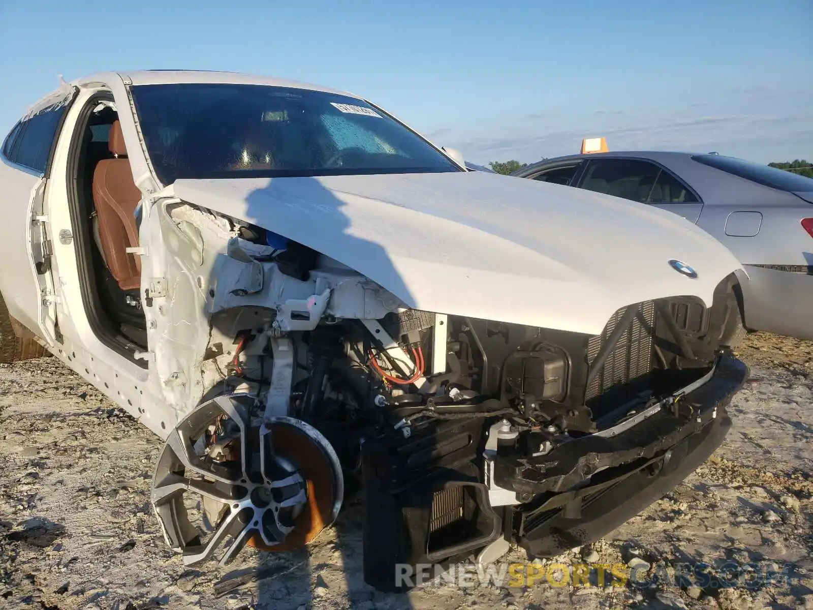 9 Photograph of a damaged car 5UXCY6C00L9D46362 BMW X6 2020