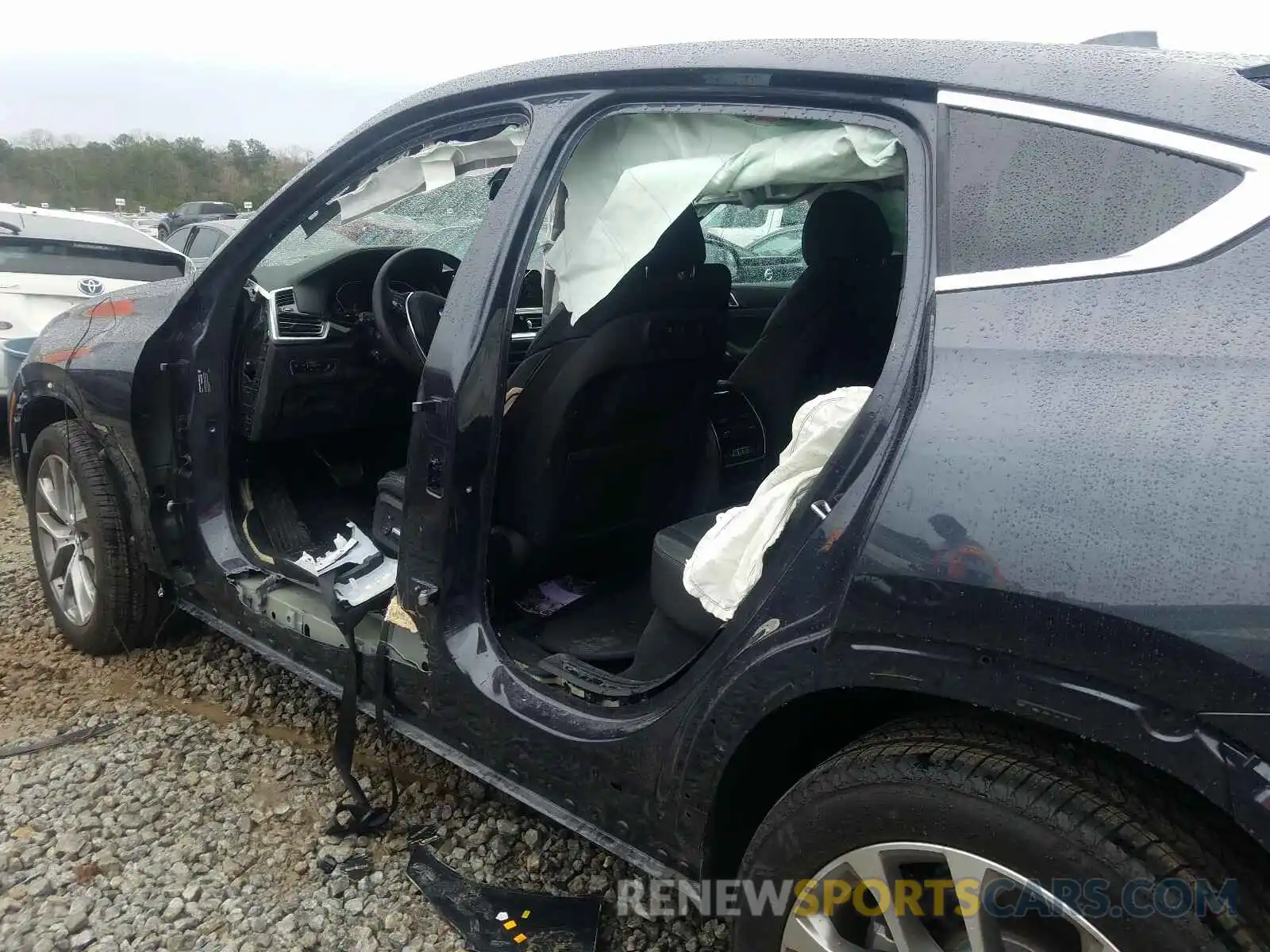 10 Фотография поврежденного автомобиля 5UXCY6C02L9C83314 BMW X6 2020